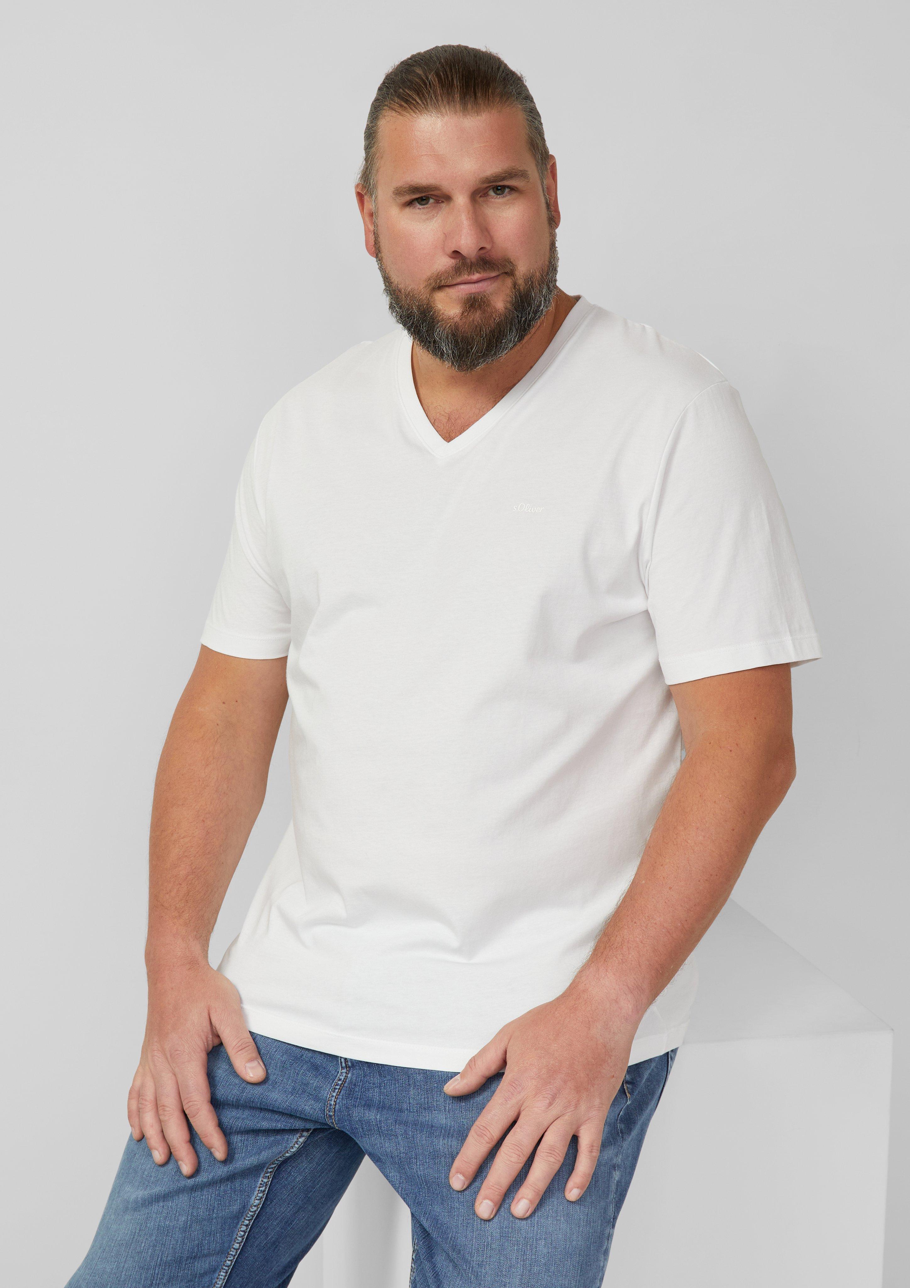 T-shirt in 0100, 5978, 1622, 6244, 7983 & 9999