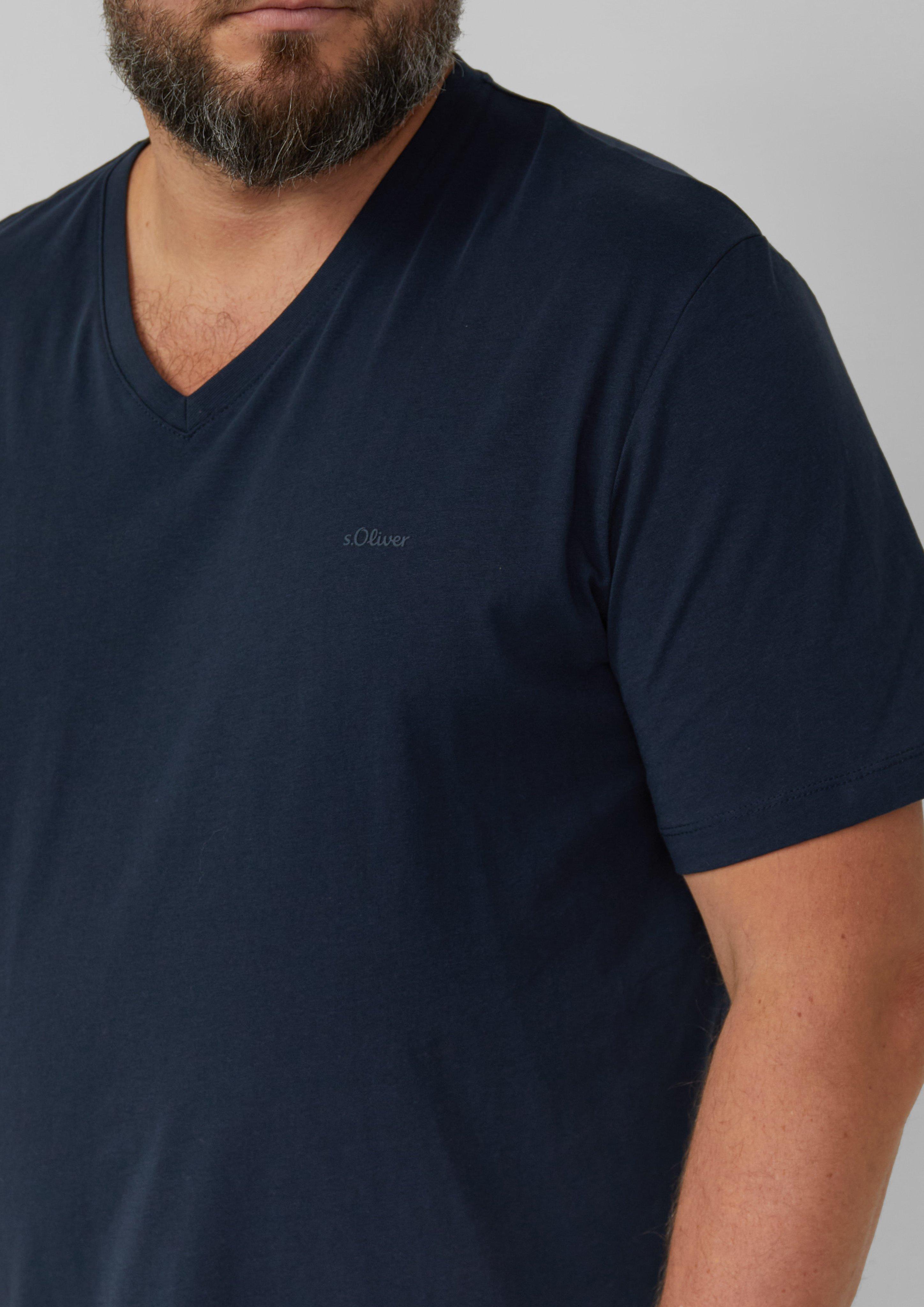 T-shirt in 5978, 1622, 6244, 7983, 9999 & 0100