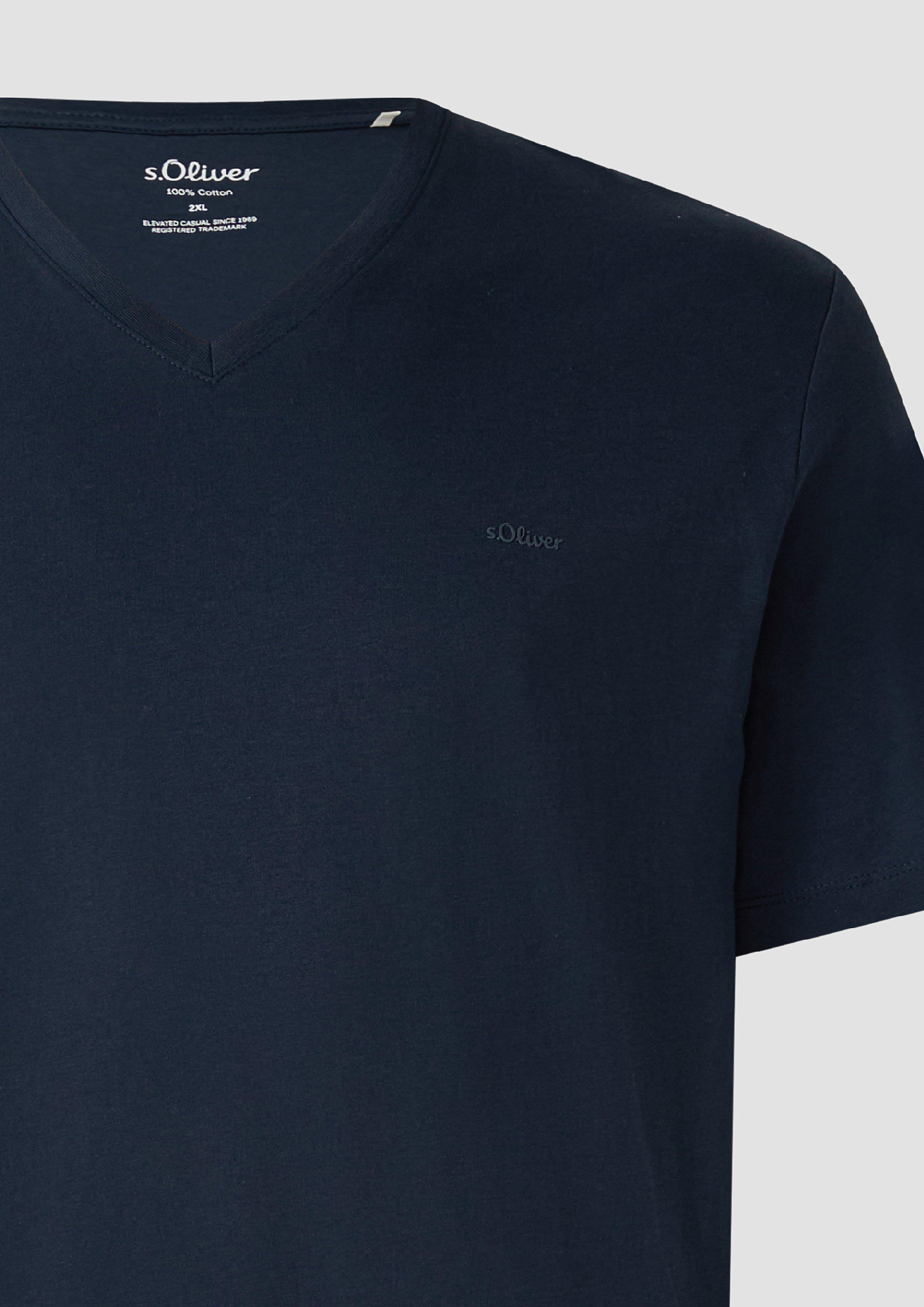 T-shirt in 5978, 1622, 6244, 7983, 9999 & 0100