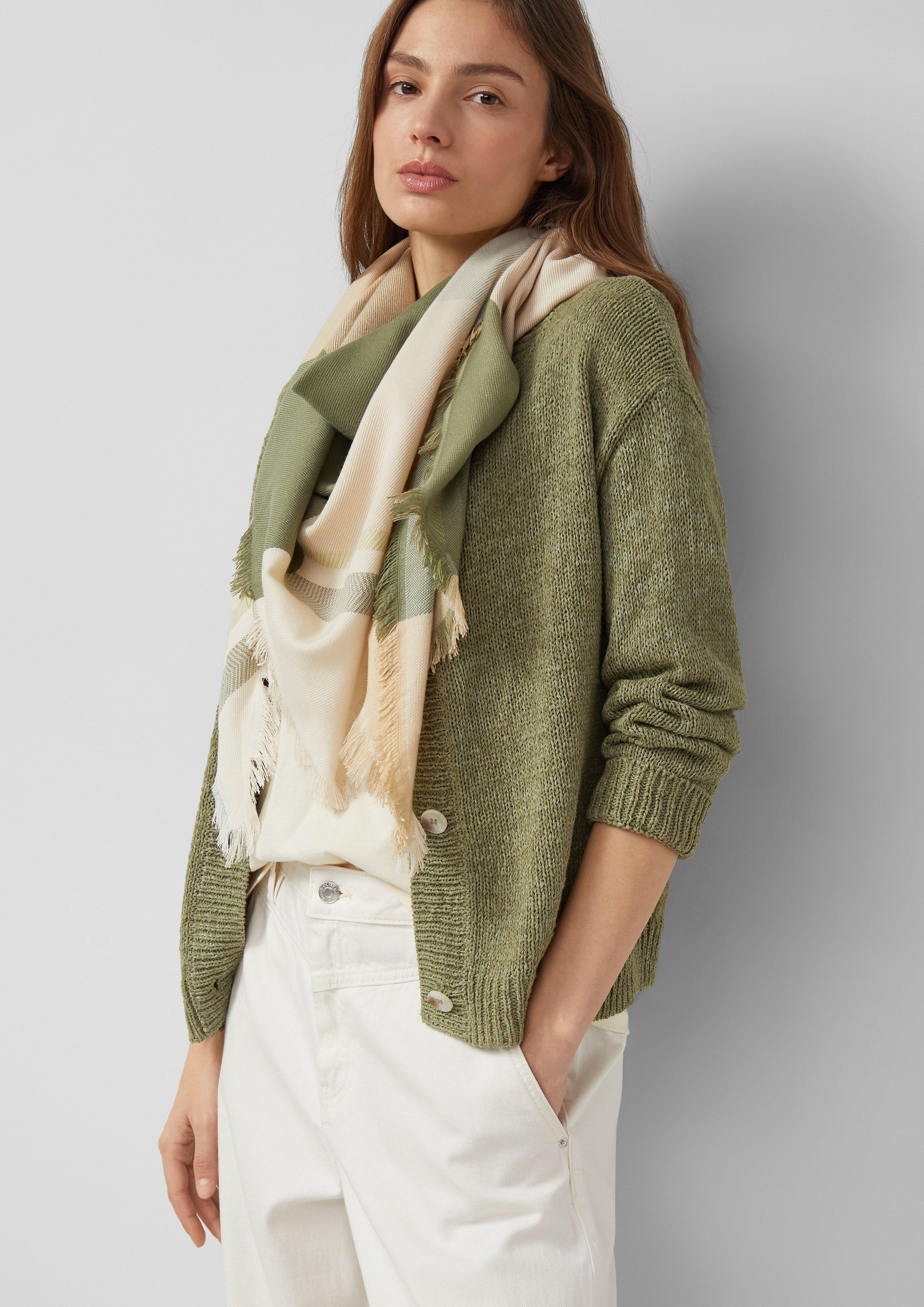 Schal in 79N9 & 51N9