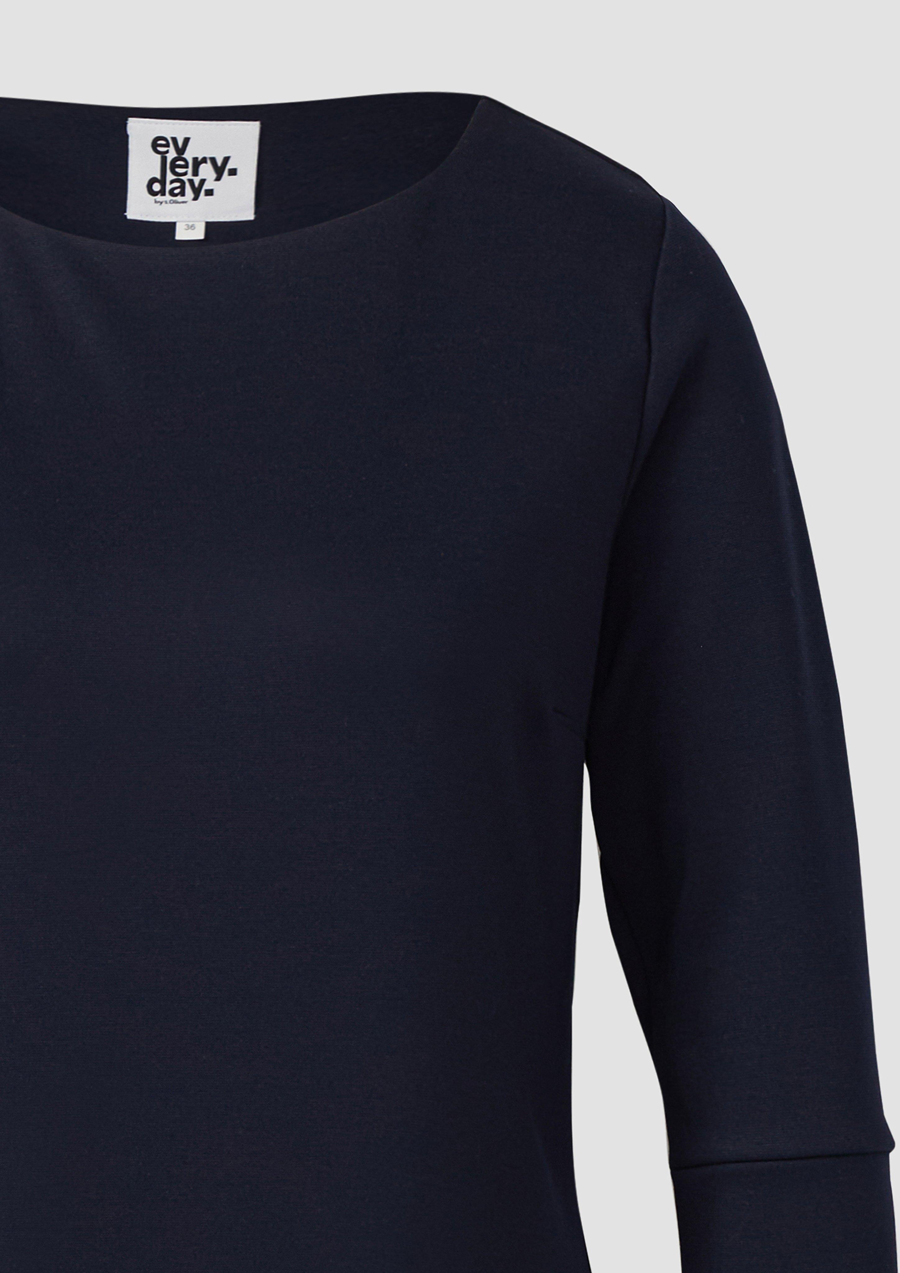 Robe in 5959, 7926 & 9999