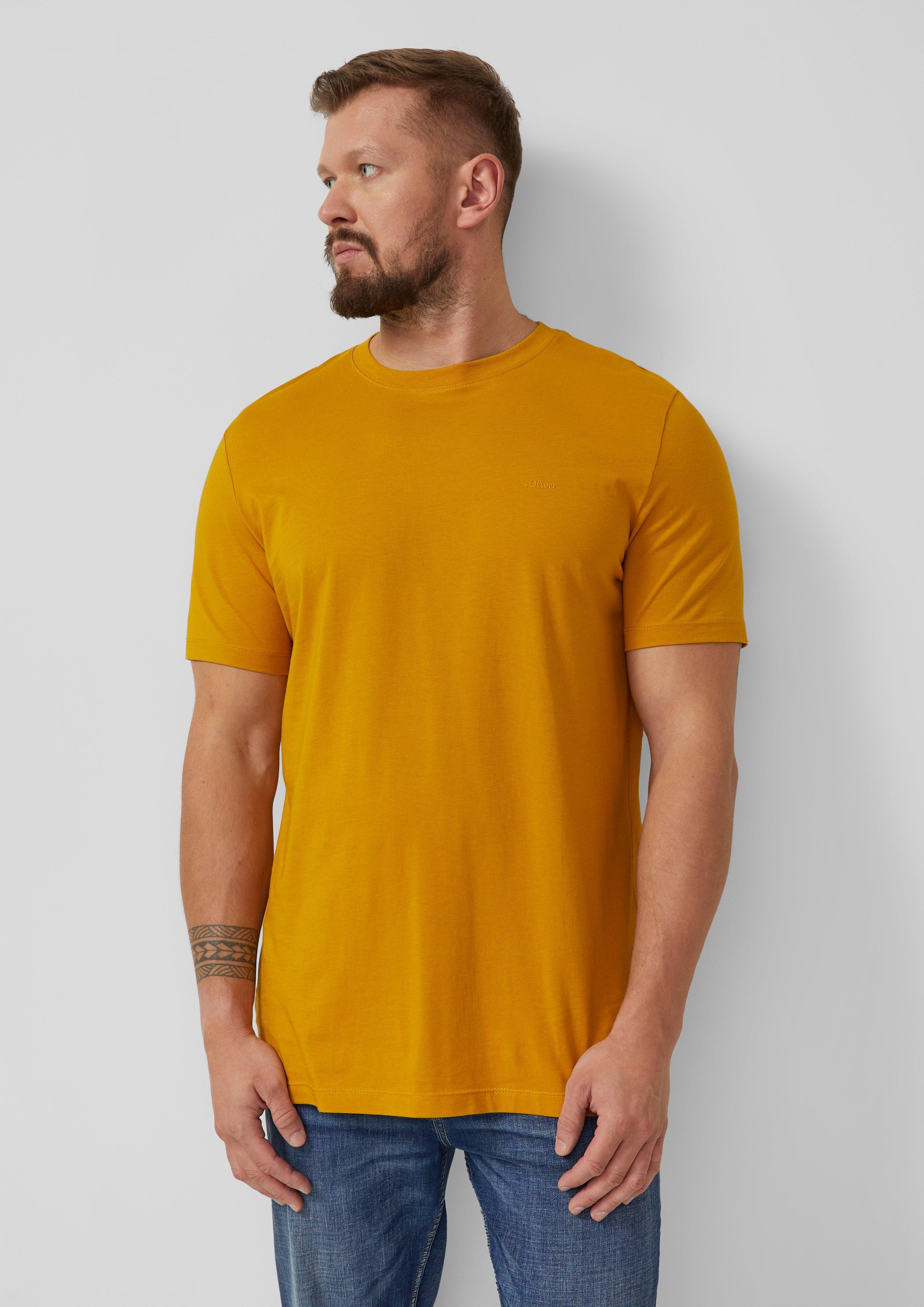 T-shirt in 1622, 8623, 9999, 5978, 0100 &amp; 9576