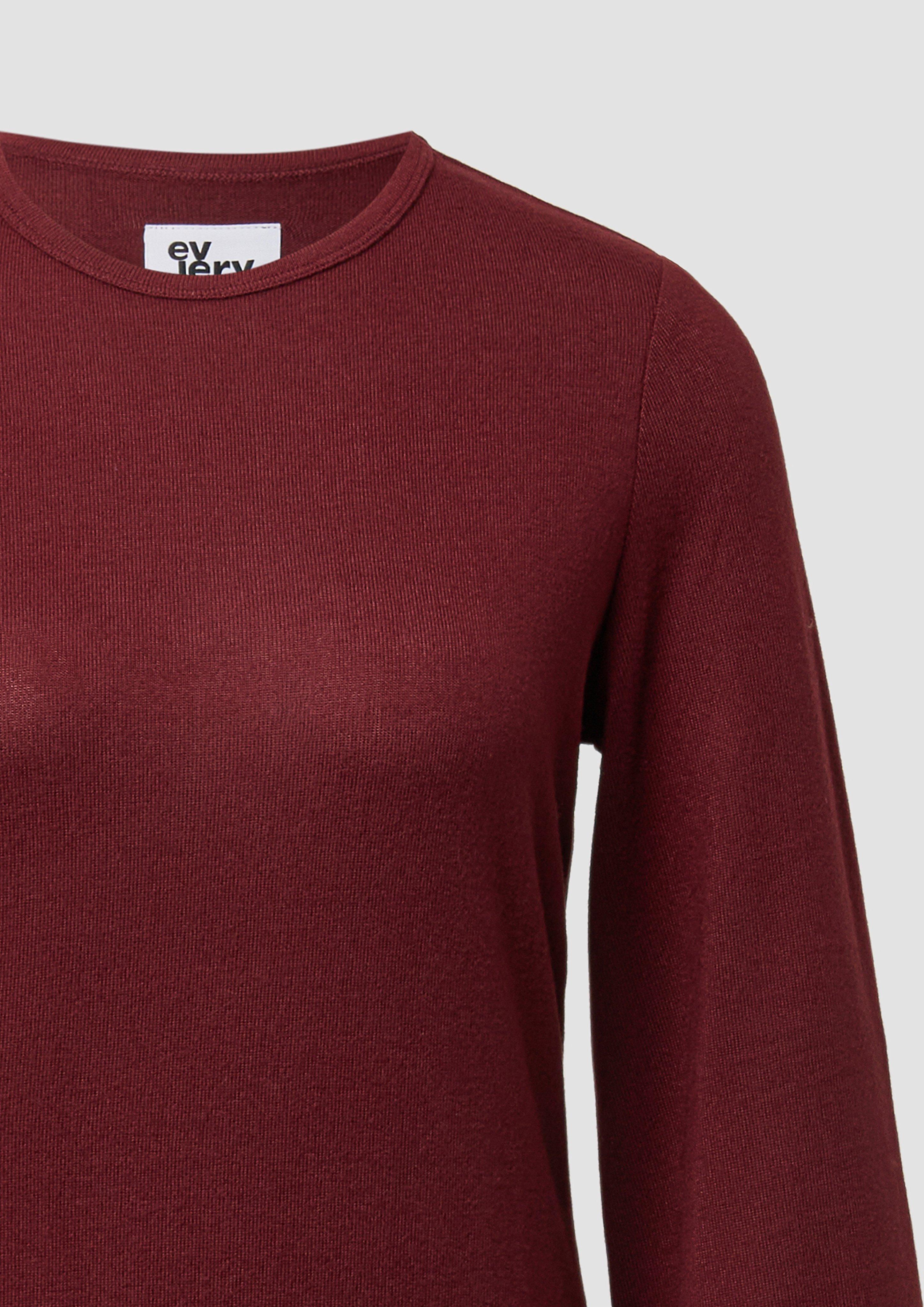 Robe in 3902, 9999, 81W9 & 97W3