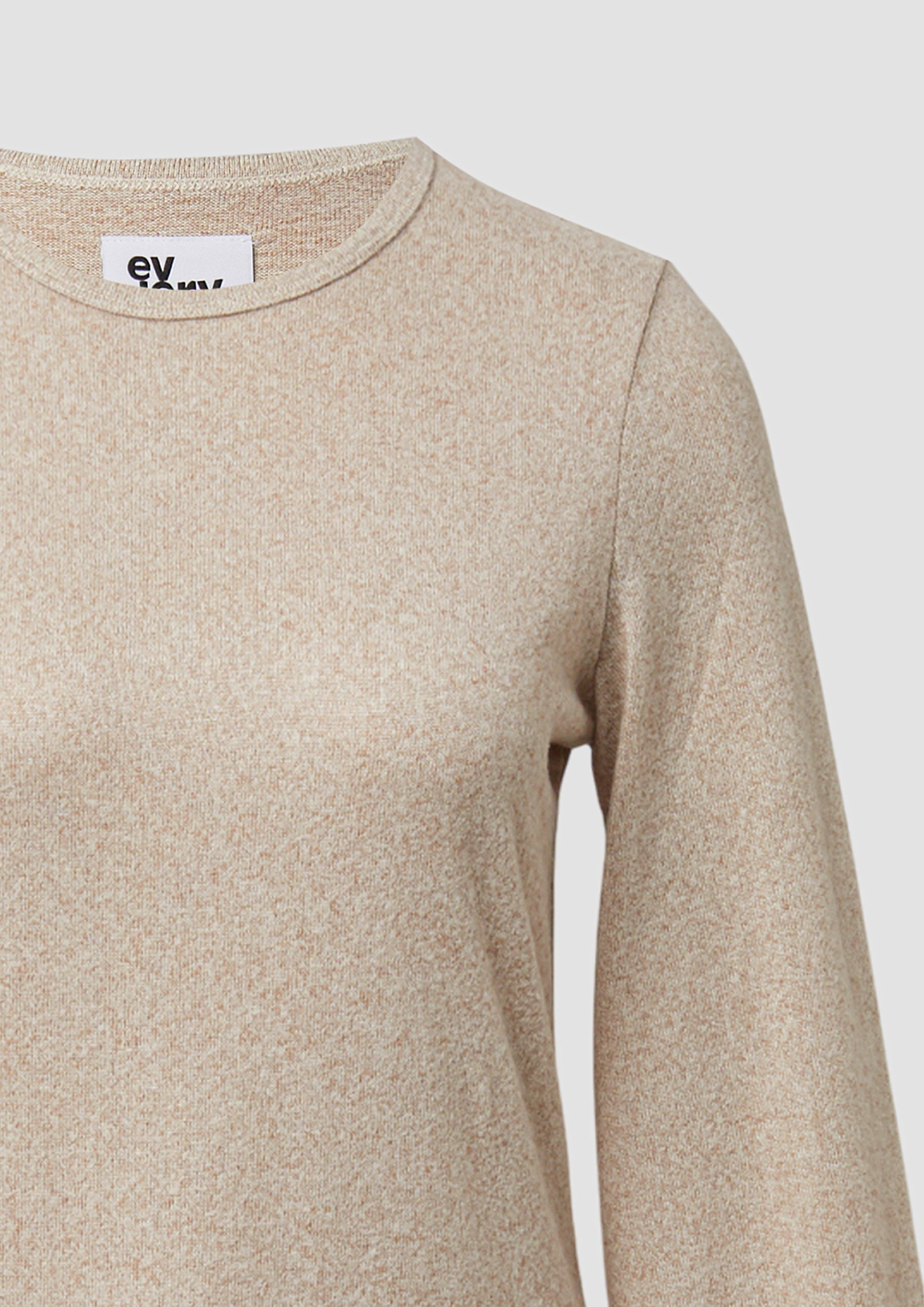 Robe in 81W9, 9999, 97W3 & 3902