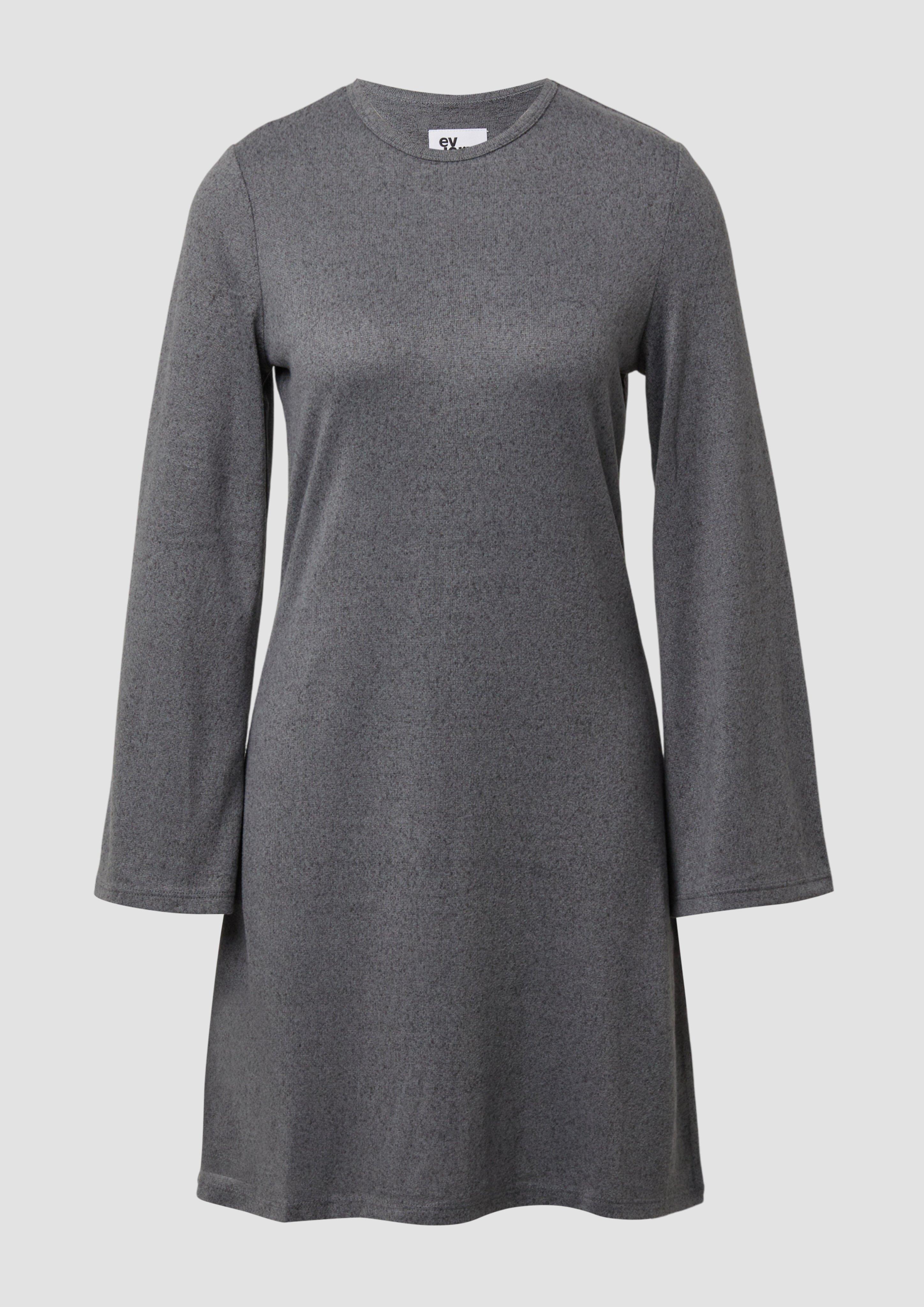 Robe in 97W3, 9999, 81W9 & 3902