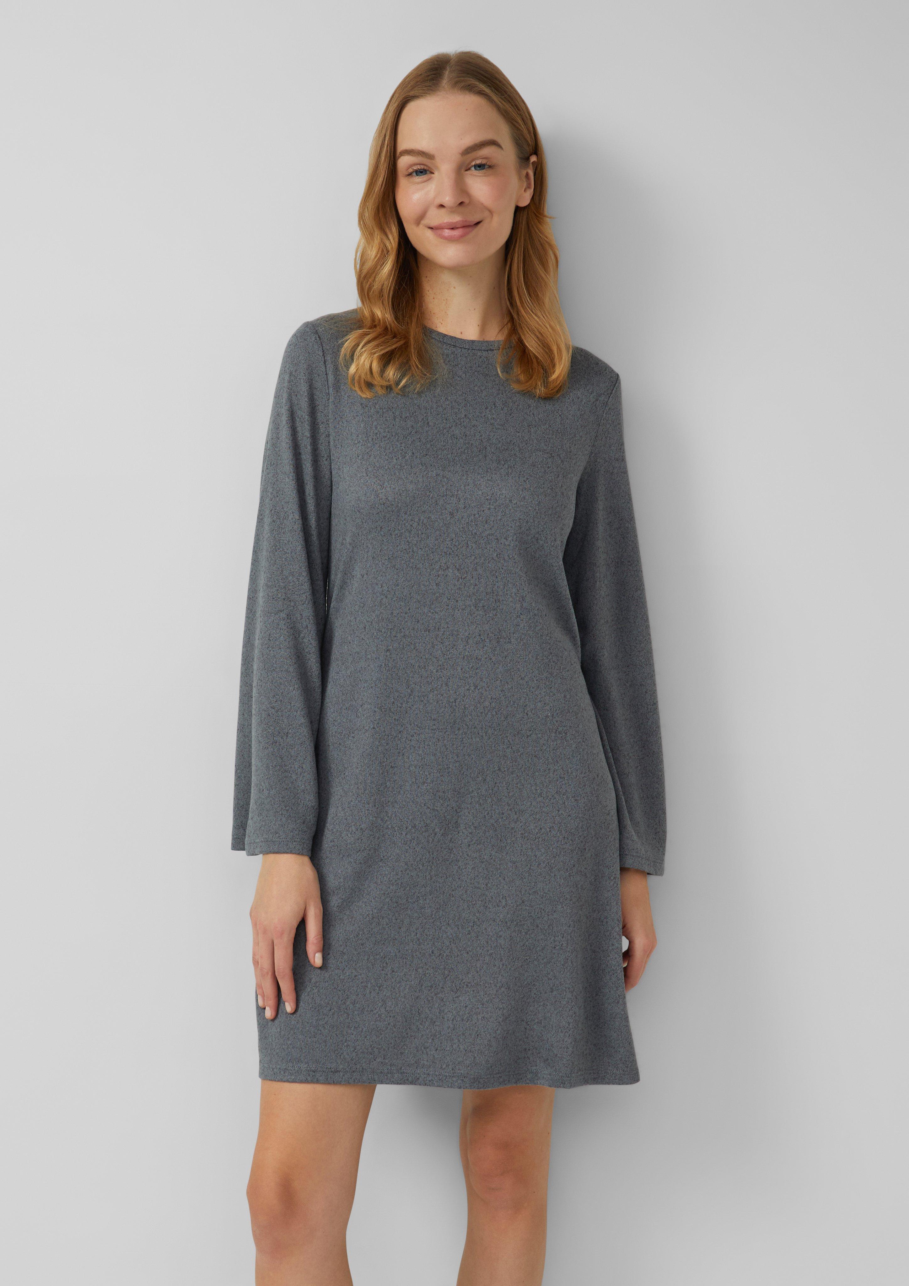 Robe in 97W3, 9999, 81W9 & 3902