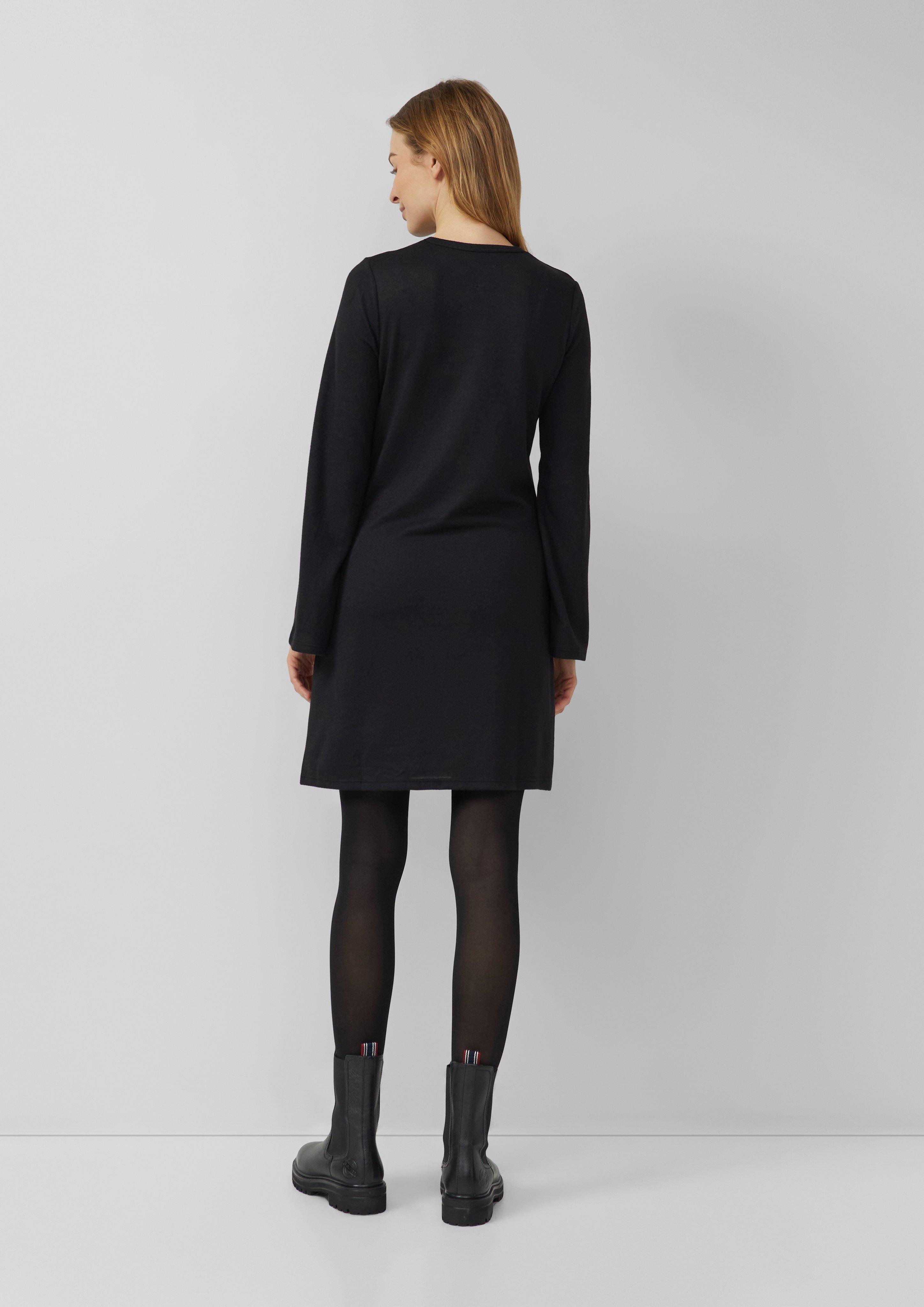 Robe in 9999, 81W9, 97W3 & 3902