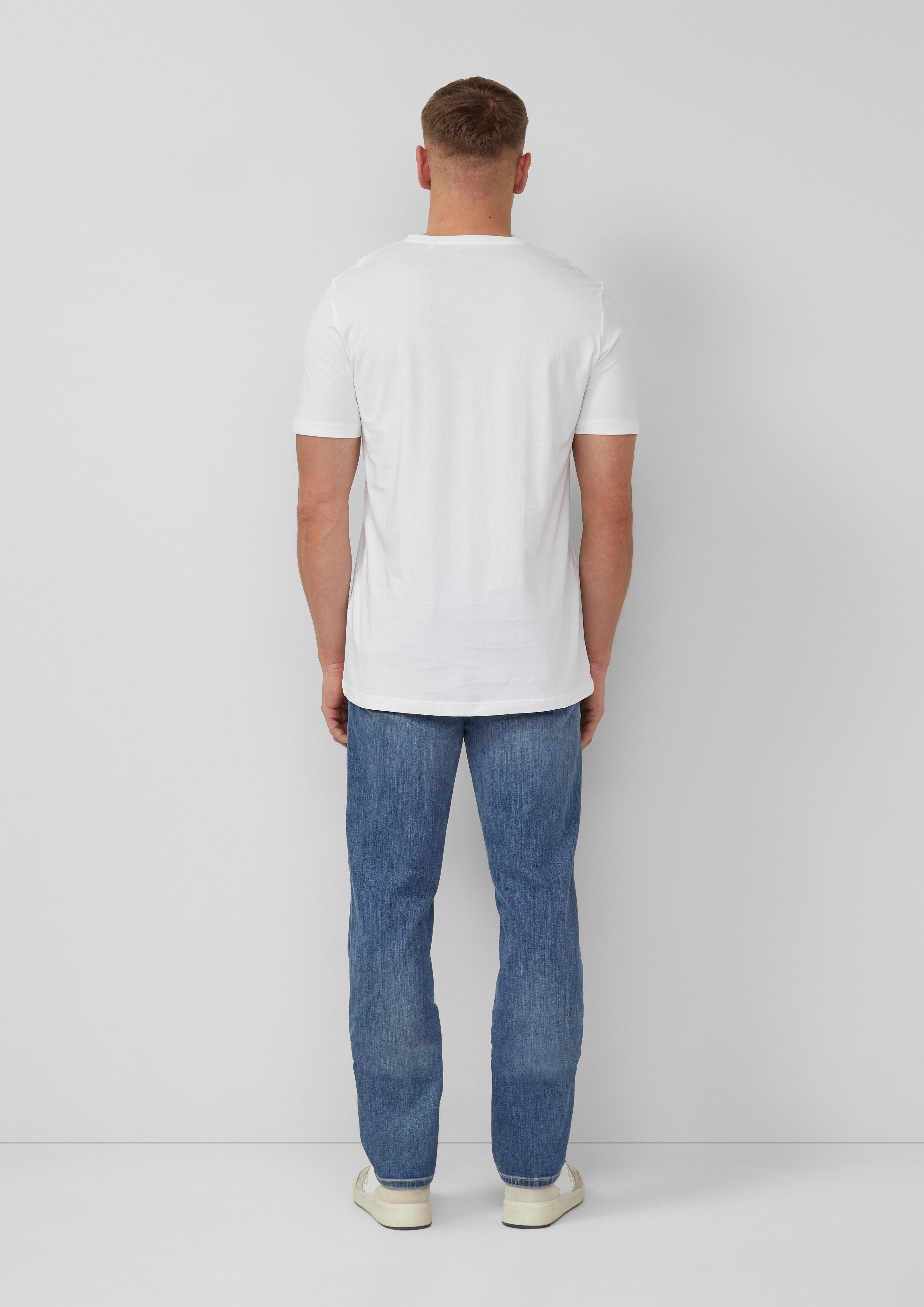 T-shirt in 0100, 7983, 6244, 9999 & 5978