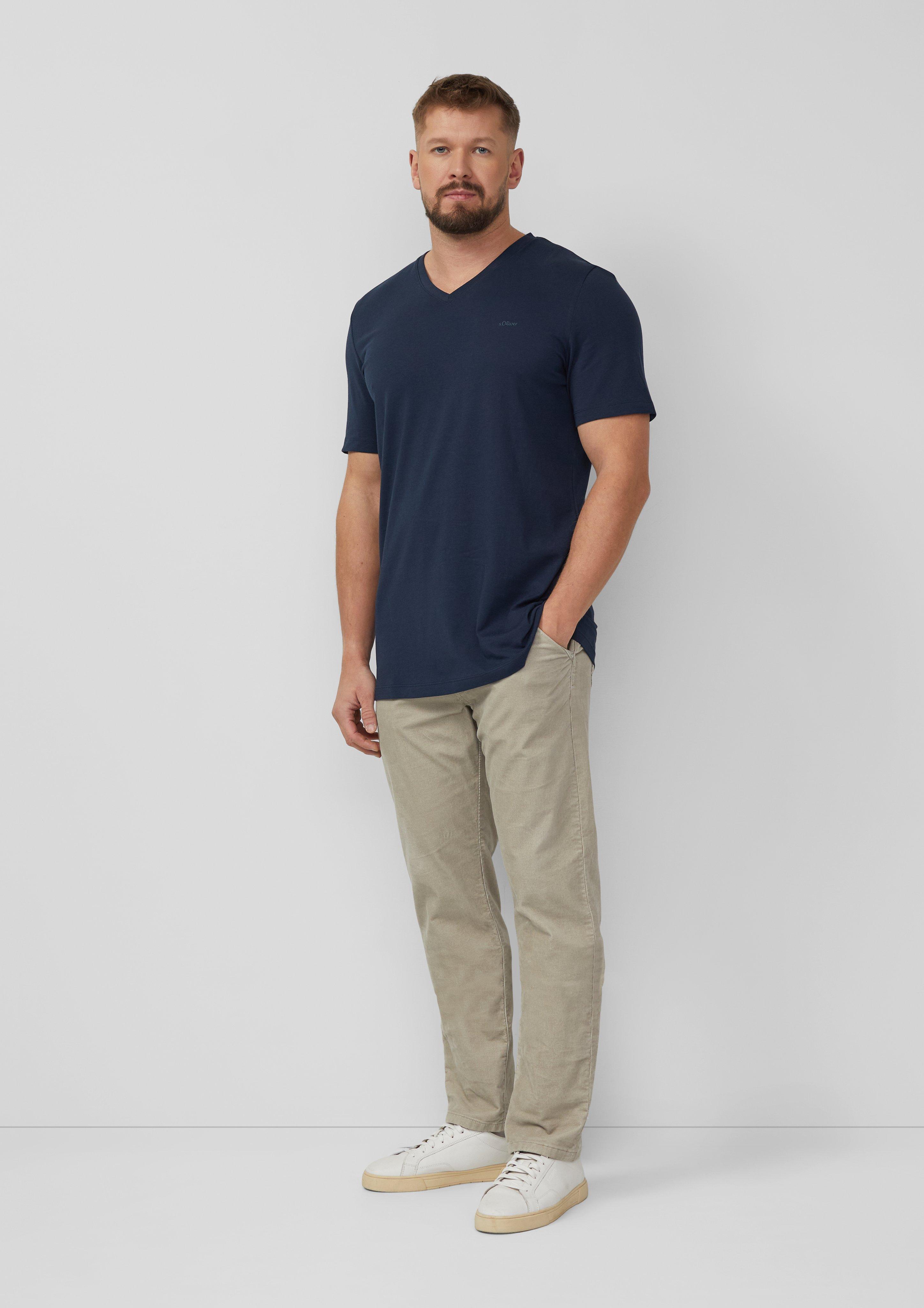 T-shirt in 5978, 7983, 6244, 0100 & 9999