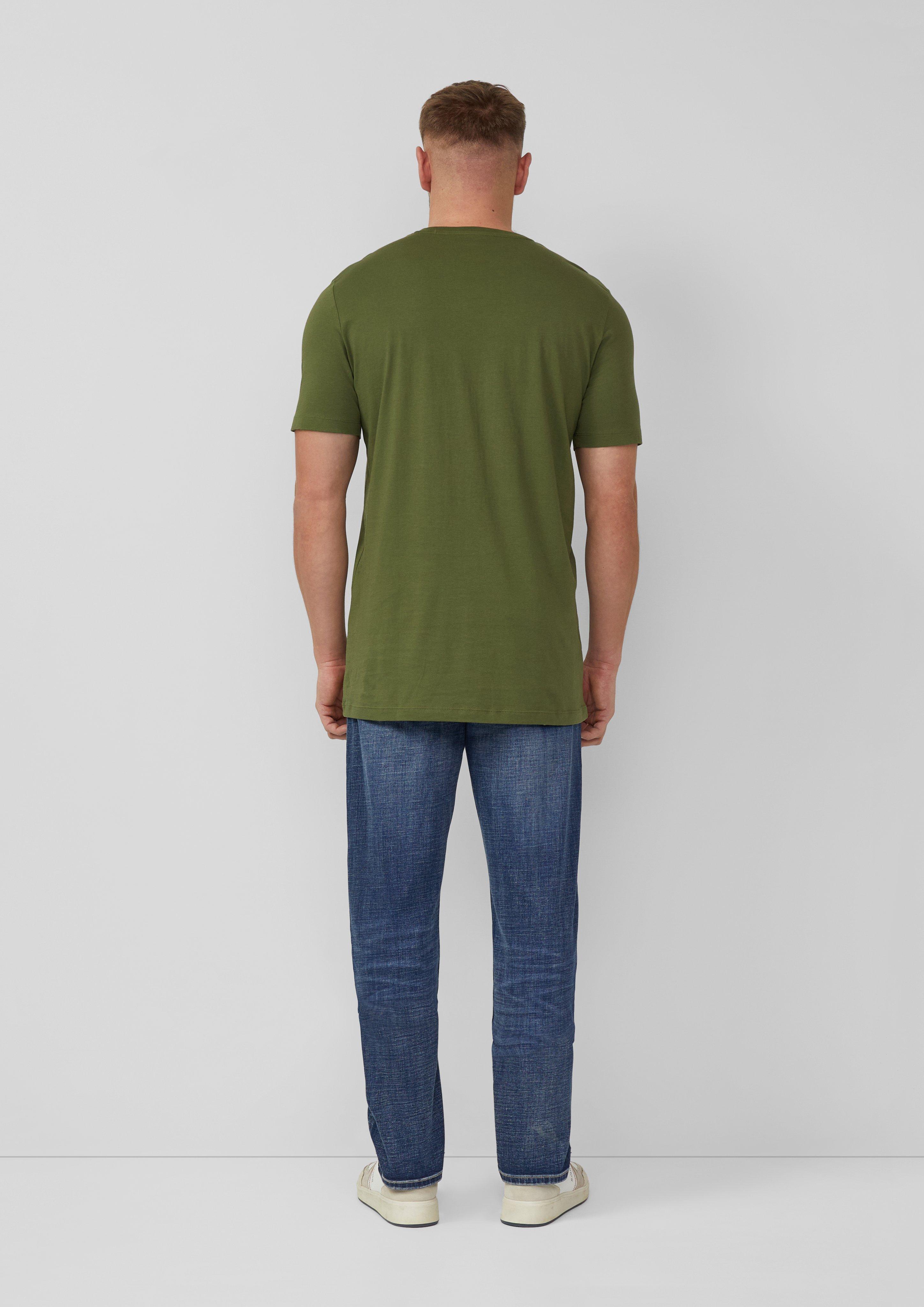 T-shirt in 7983, 6244, 0100, 9999 & 5978