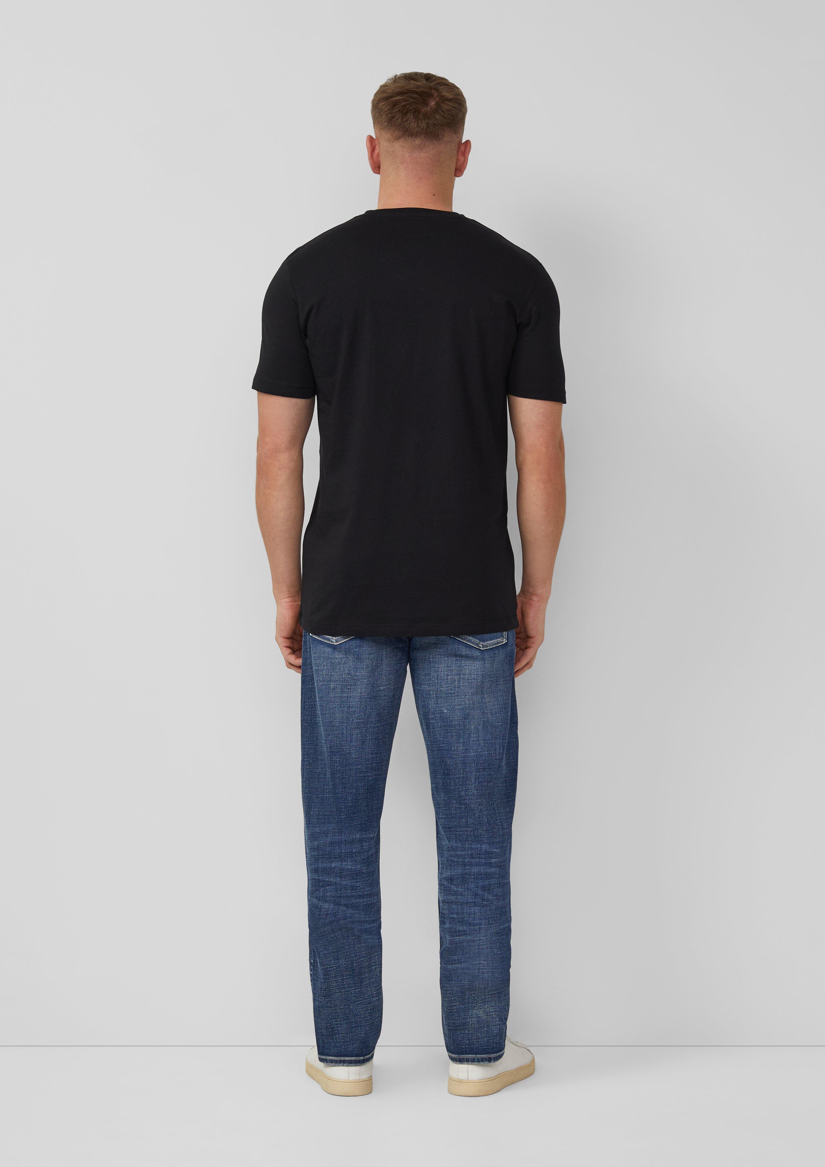 T-shirt in 9999, 7983, 6244, 0100 & 5978