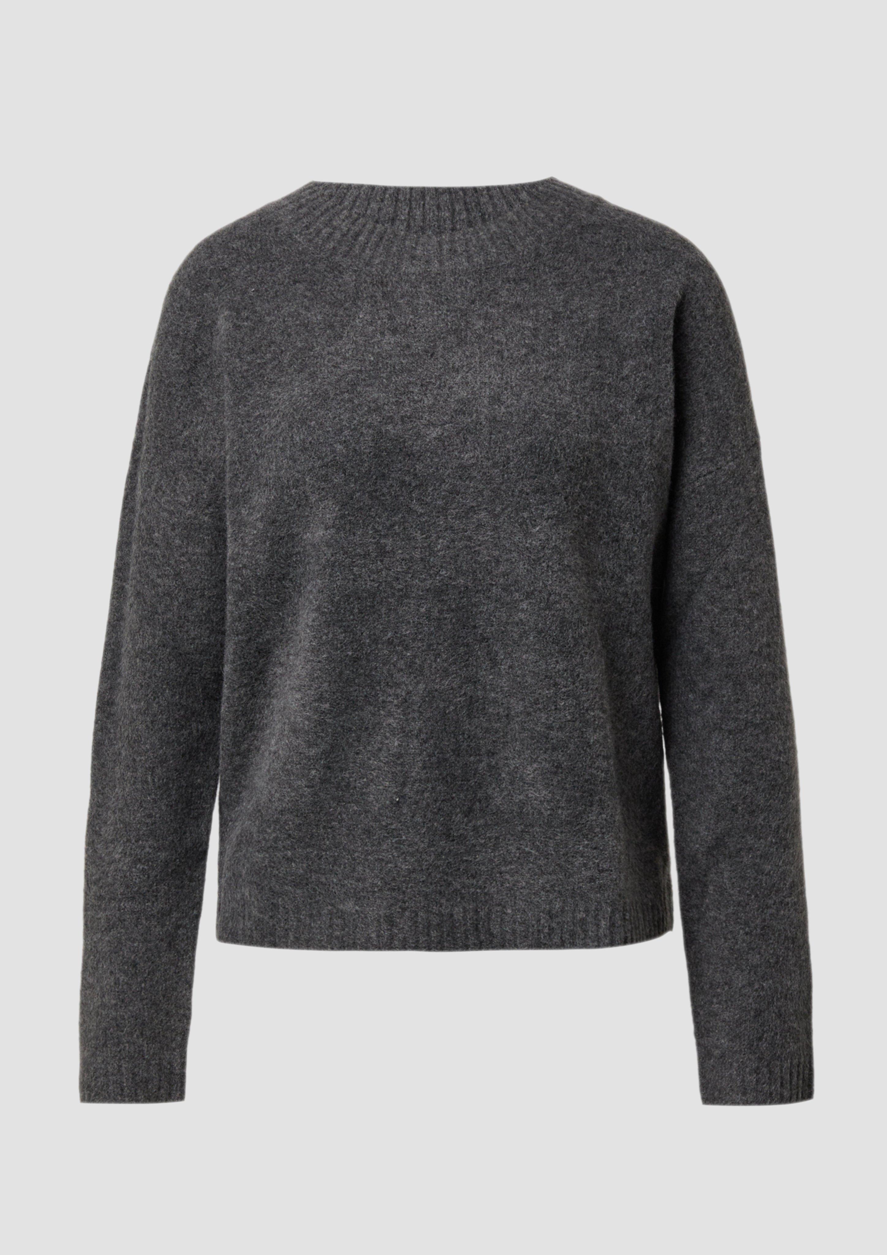 Product sibling šedá