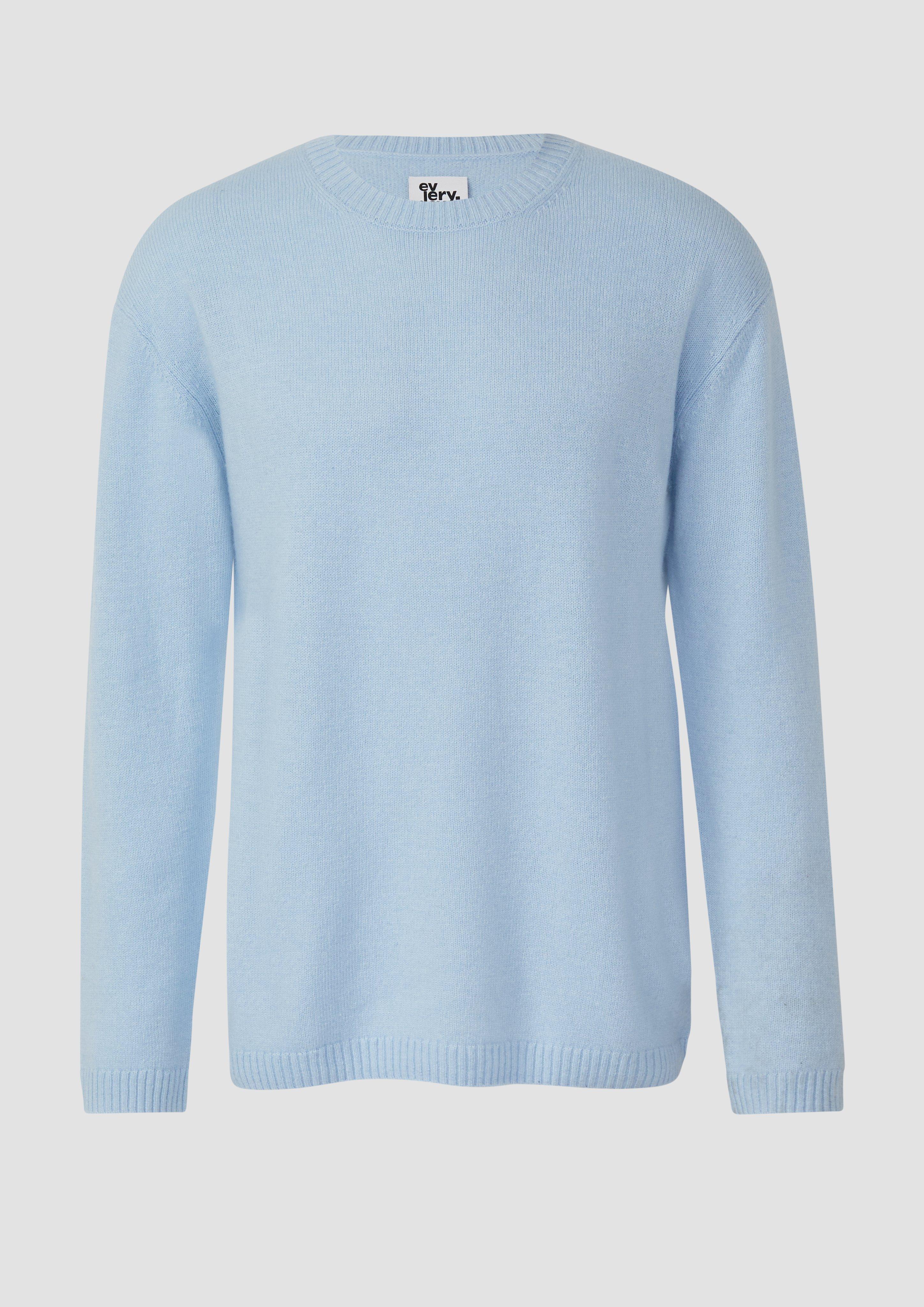 Pulover in 5007, 6720, 9999, 9898, 03W0, 7938, 5978 & 8949