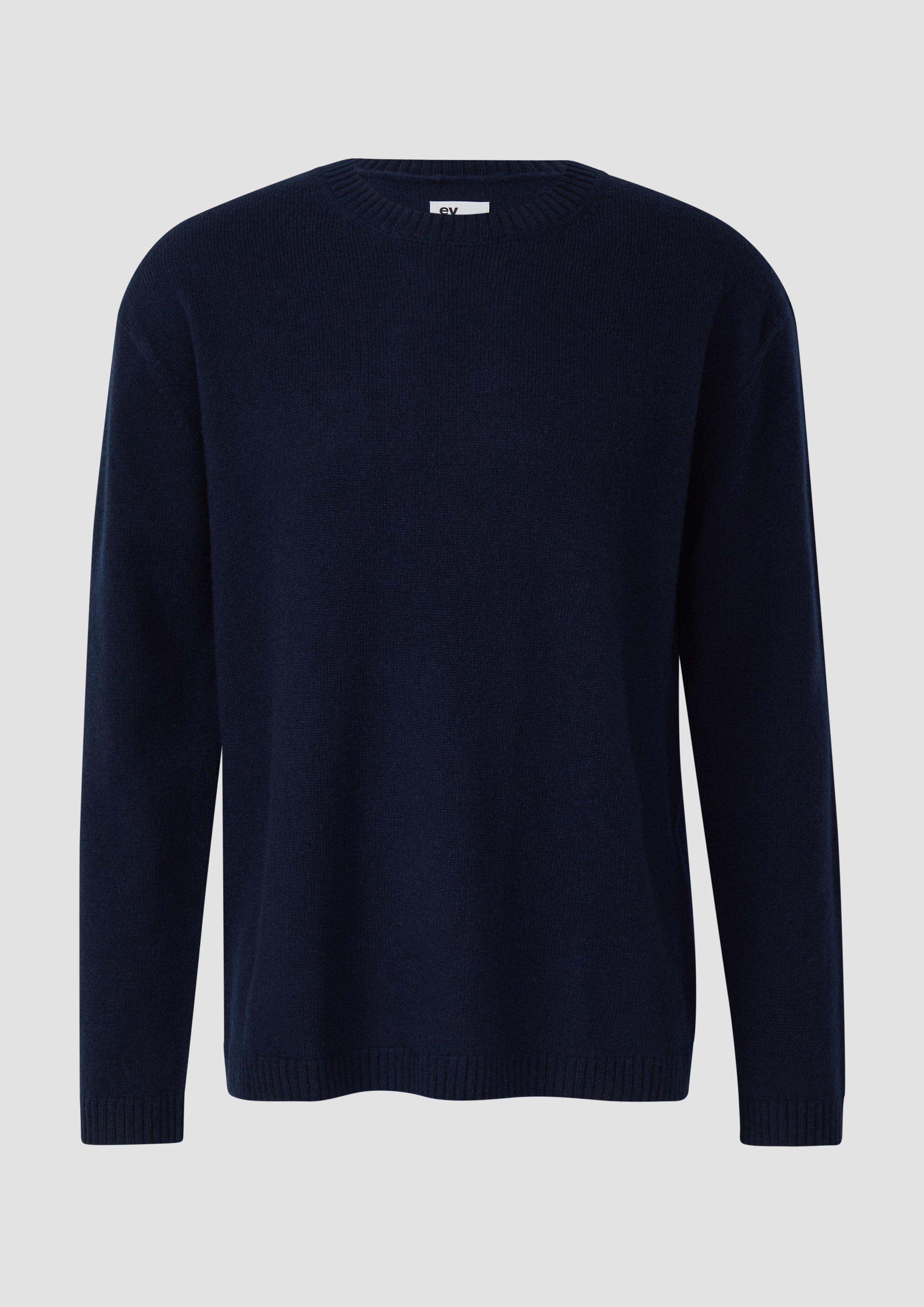 Product sibling modra