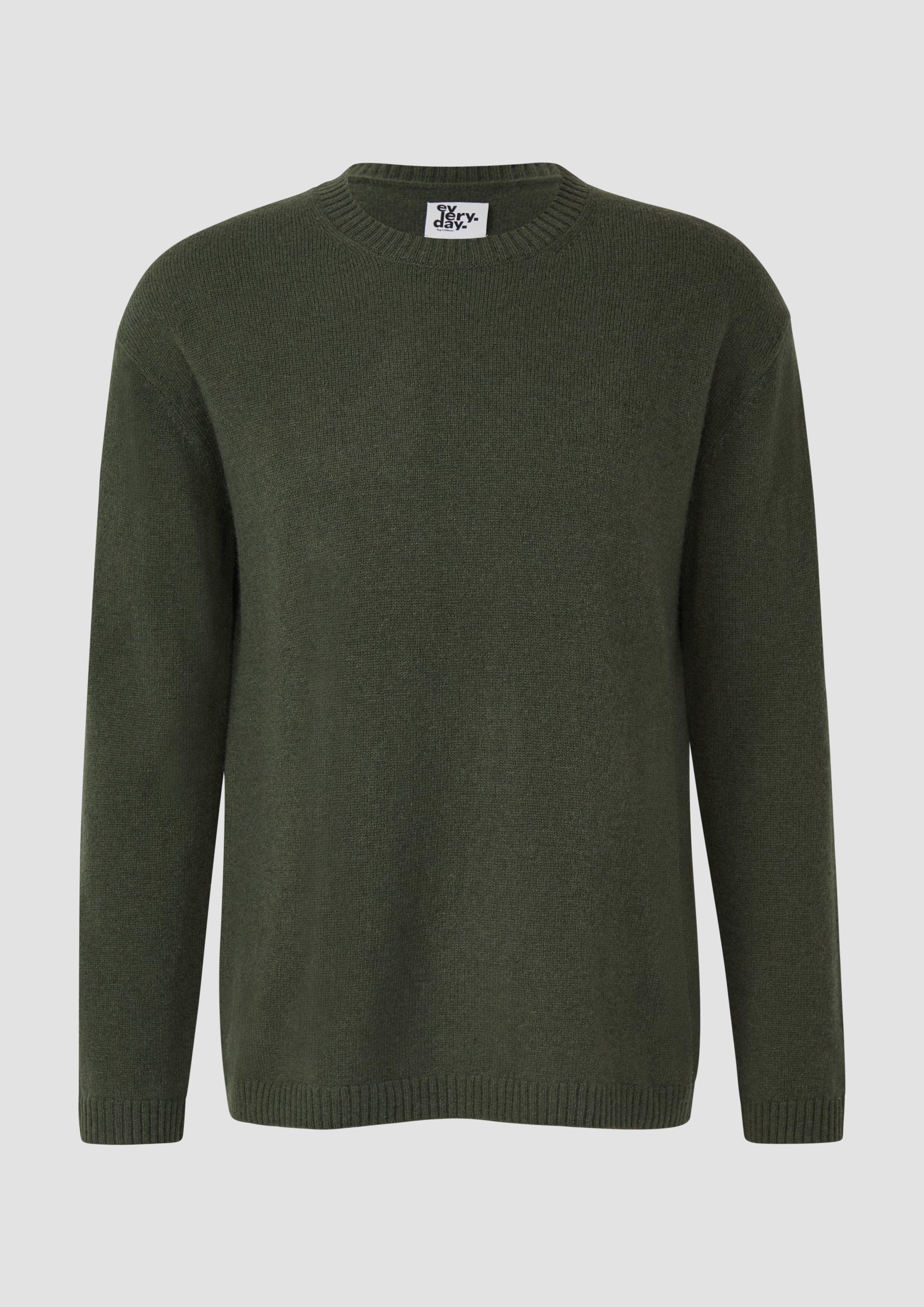 Product sibling olivno zelena