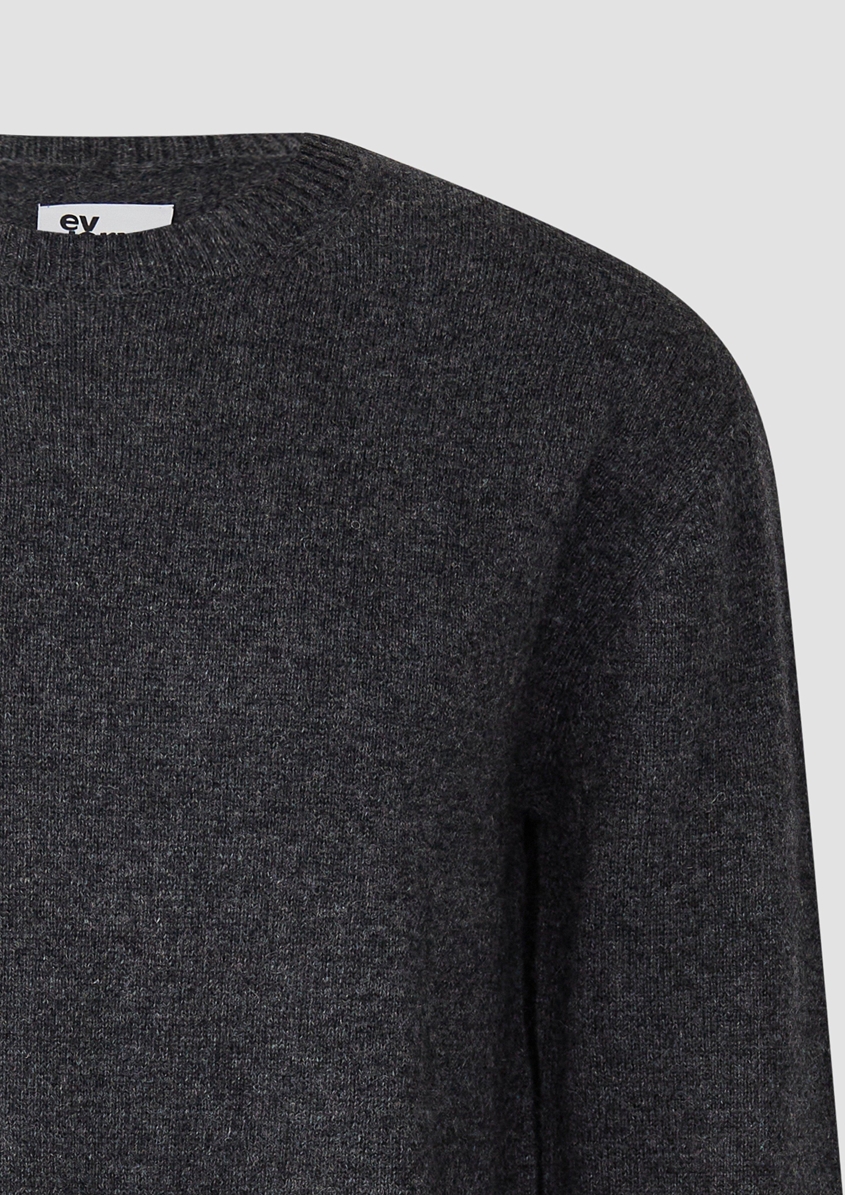 Pulóver in 9898, 5007, 6720, 9999, 03W0, 7938, 5978 & 8949