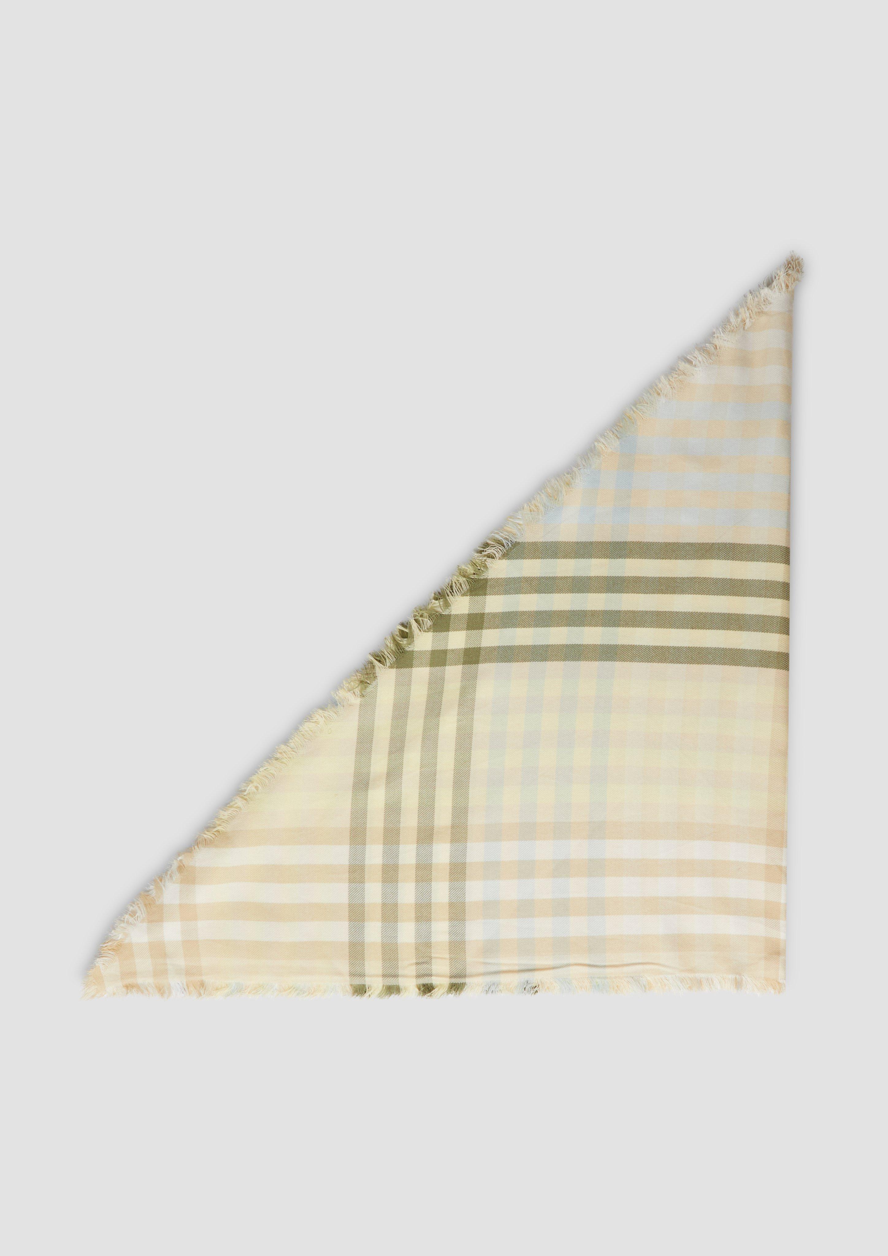 Schal in 81N9 & 51N9