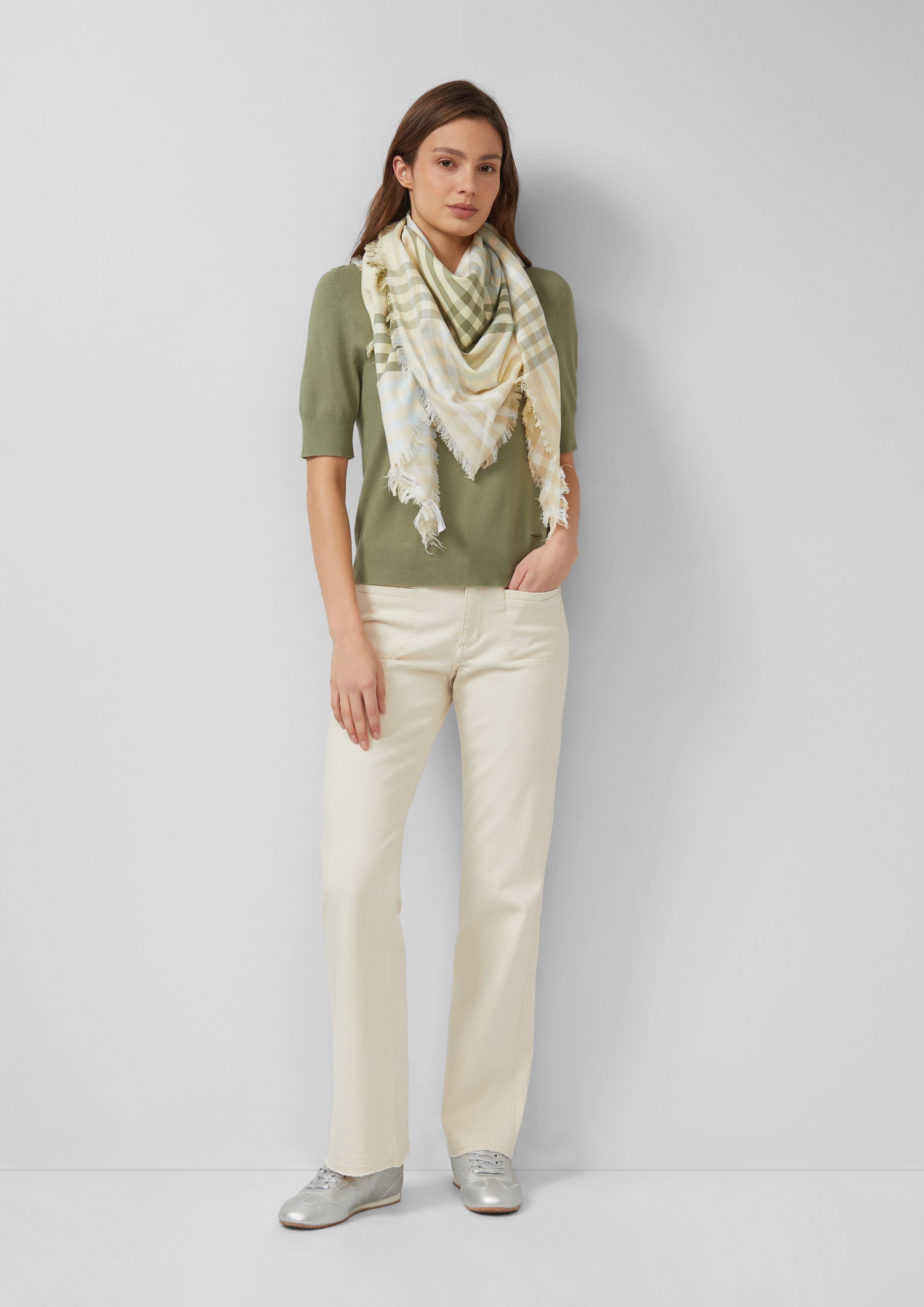 Schal in 81N9 & 51N9