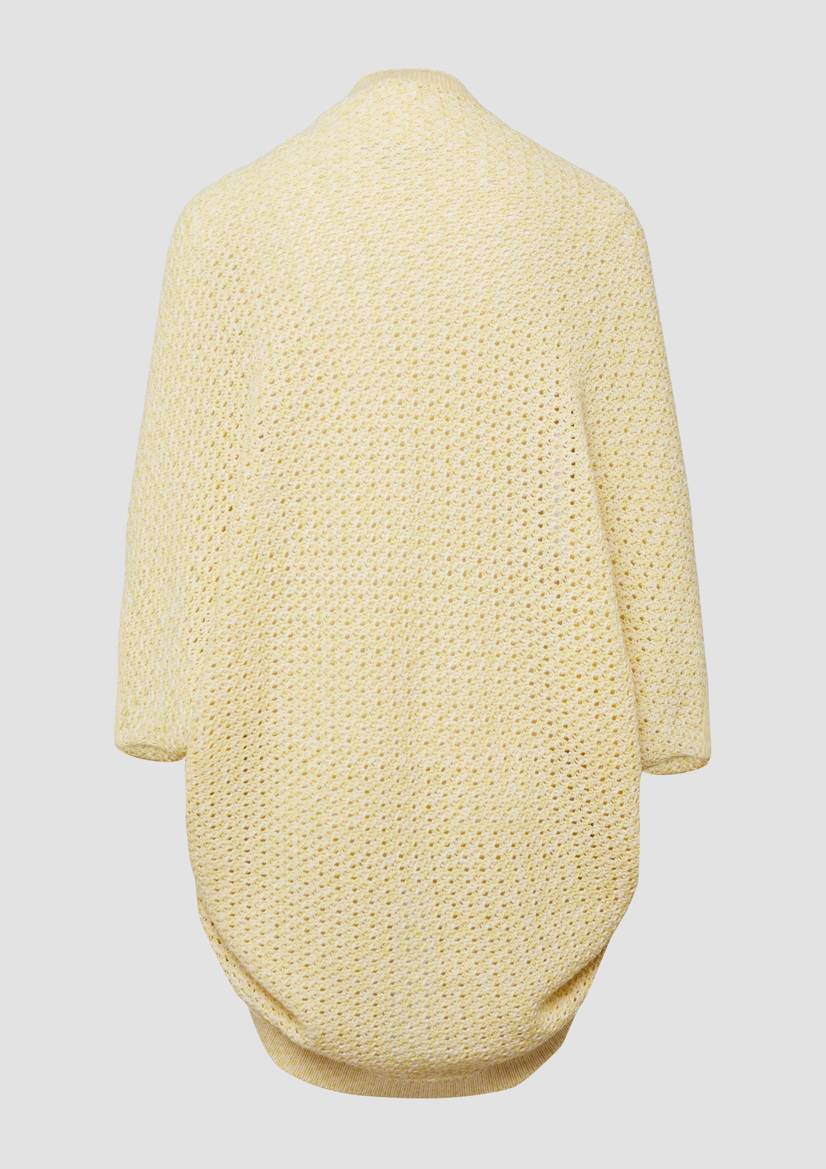 Indoor poncho in 14W8 & 51W8