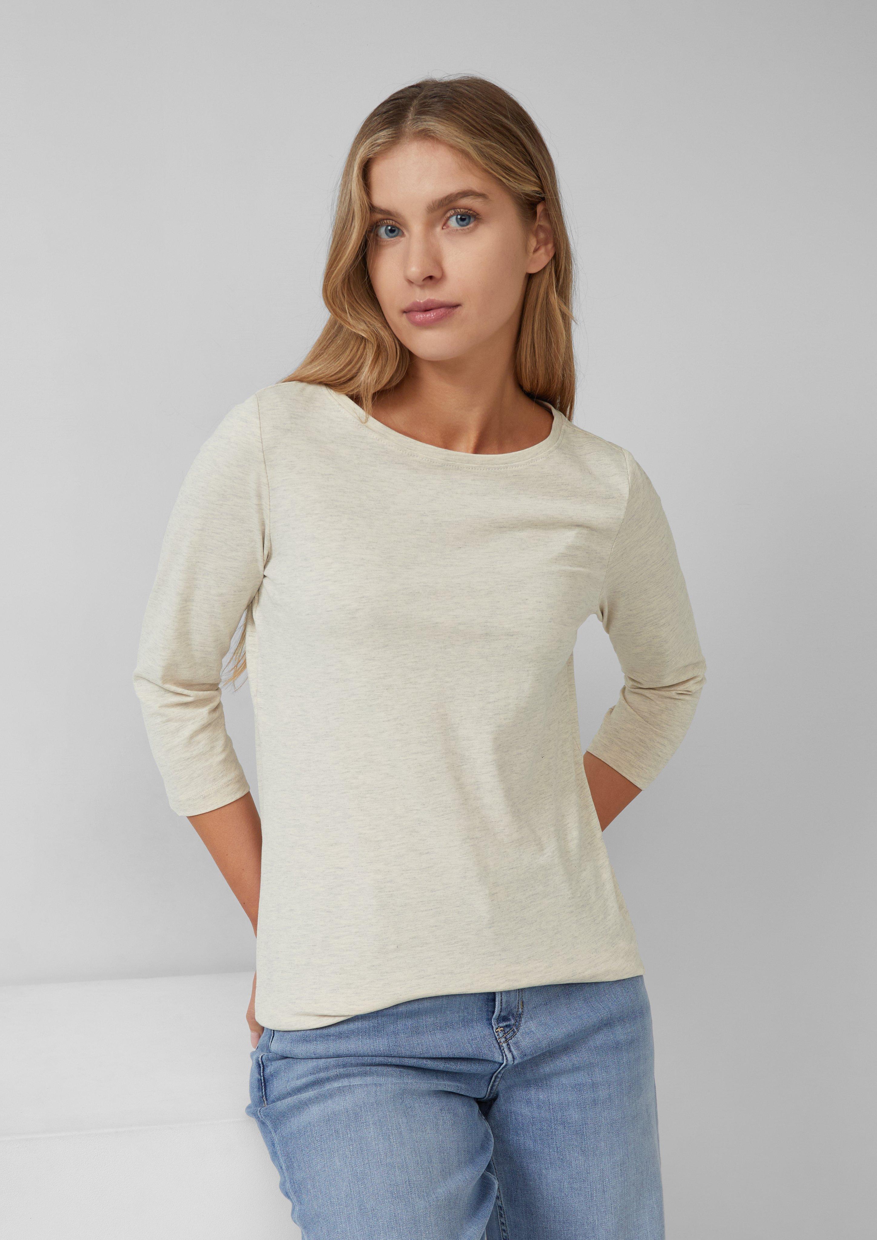 T-shirt in 81W9, 0100, 3902, 6933, 5141 & 97W2