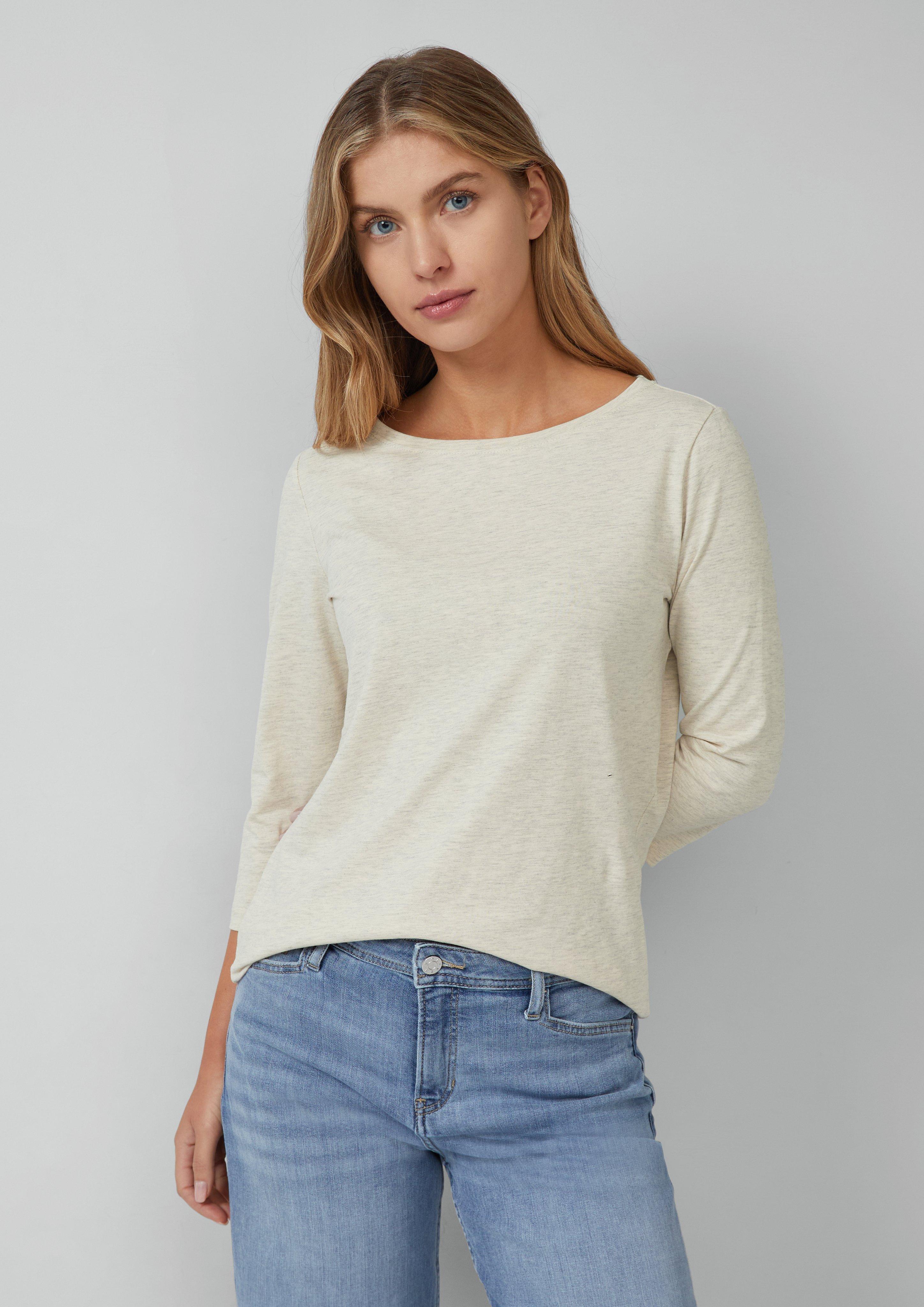 T-shirt in 81W9, 0100, 3902, 6933, 5141 & 97W2