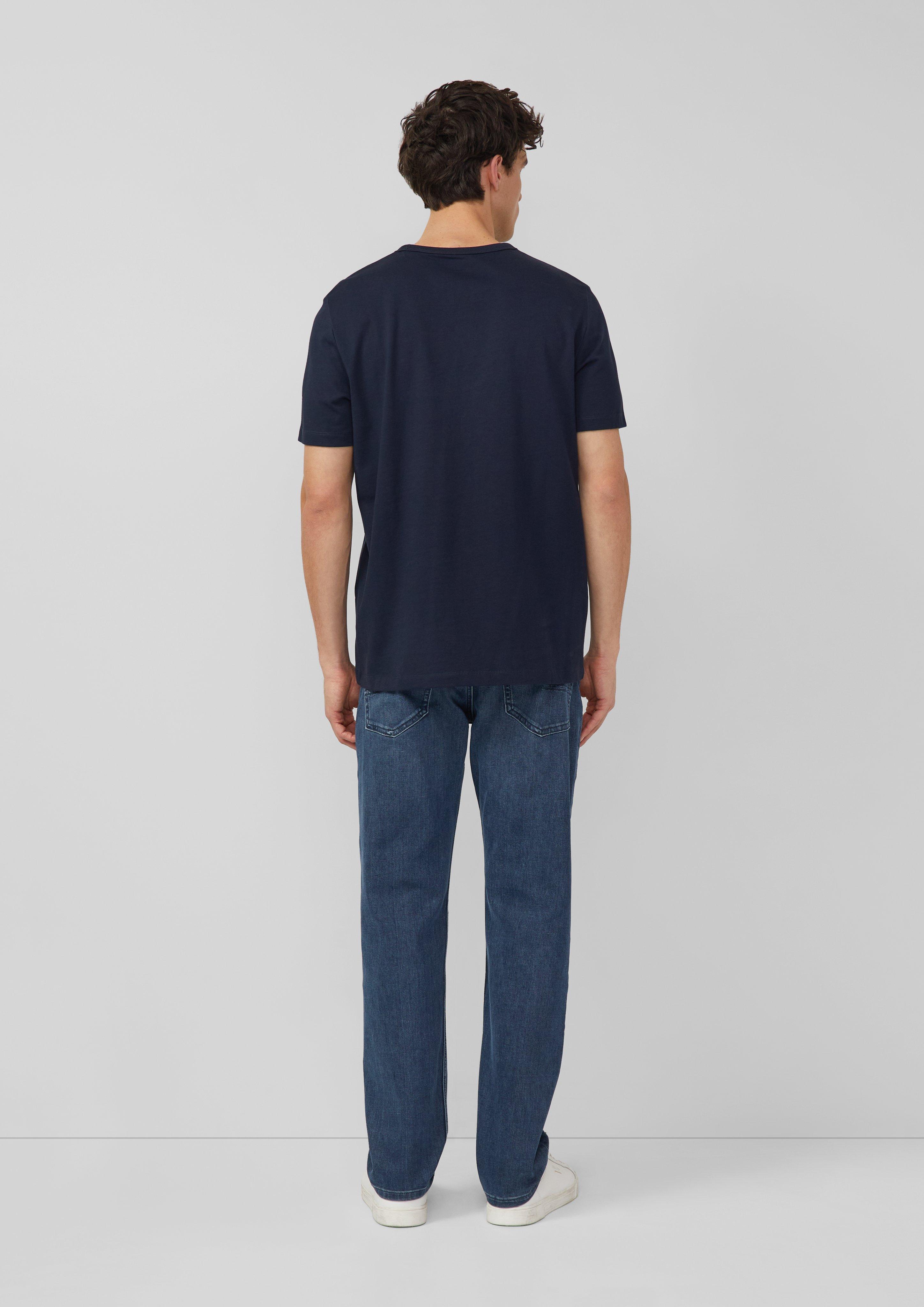 T-shirt in 59D2, 02D4, 59D3, 02D6 & 59D5