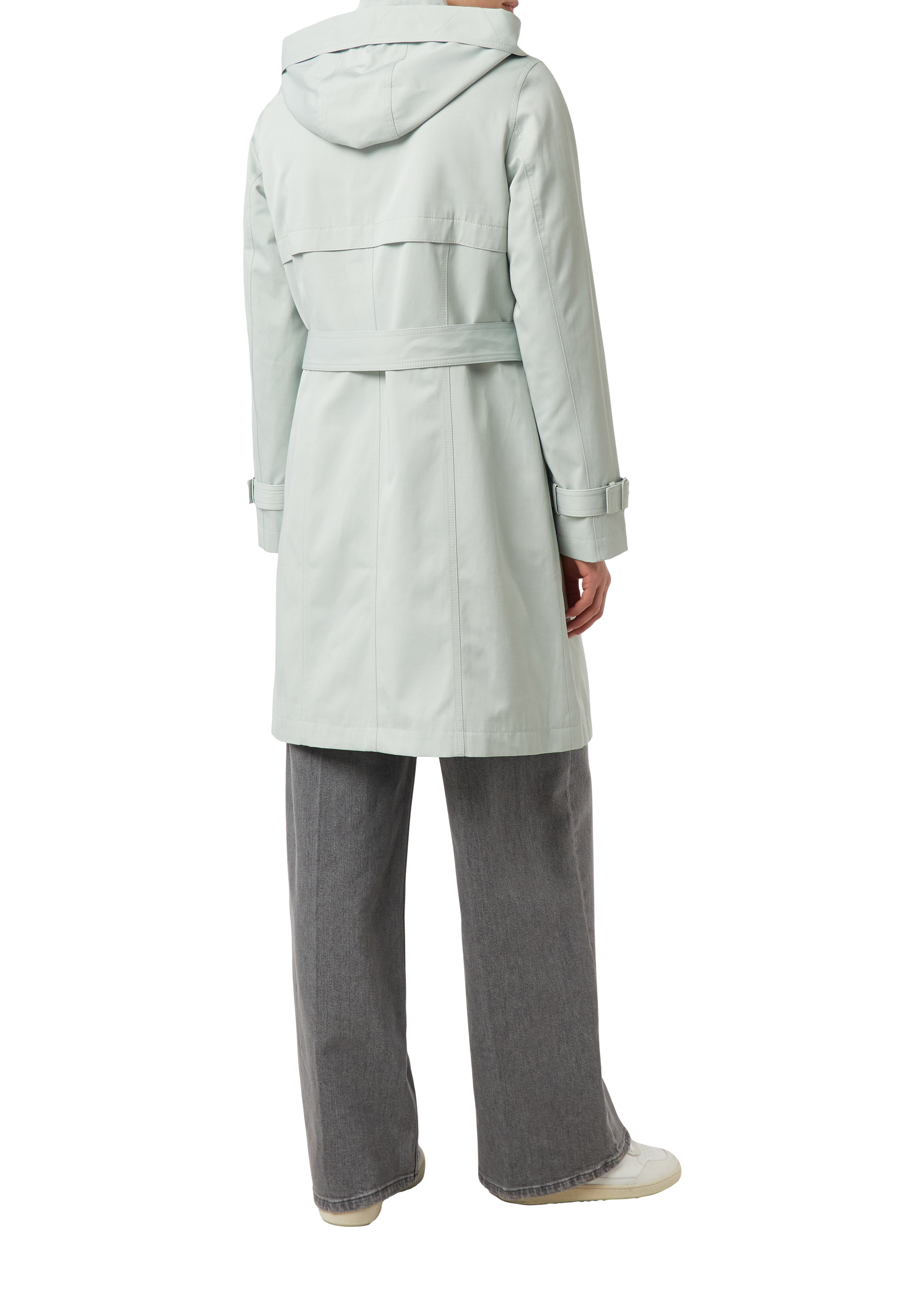 Thumbnail - Outdoor-Mantel