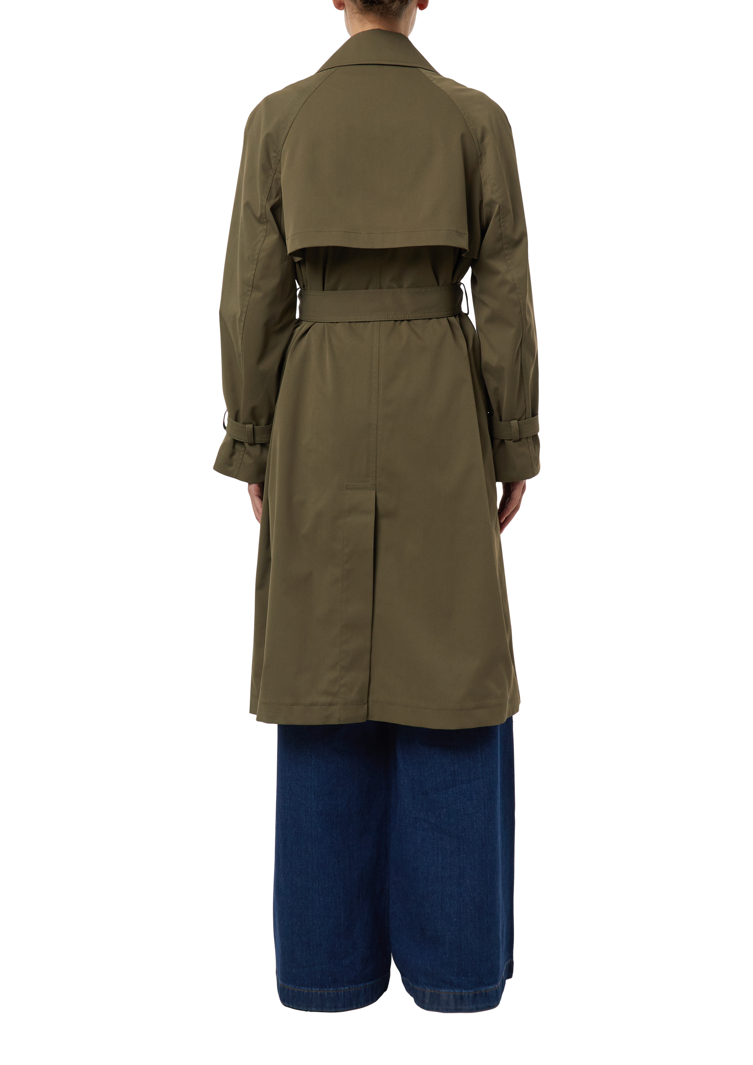 Thumbnail - Outdoor-Mantel