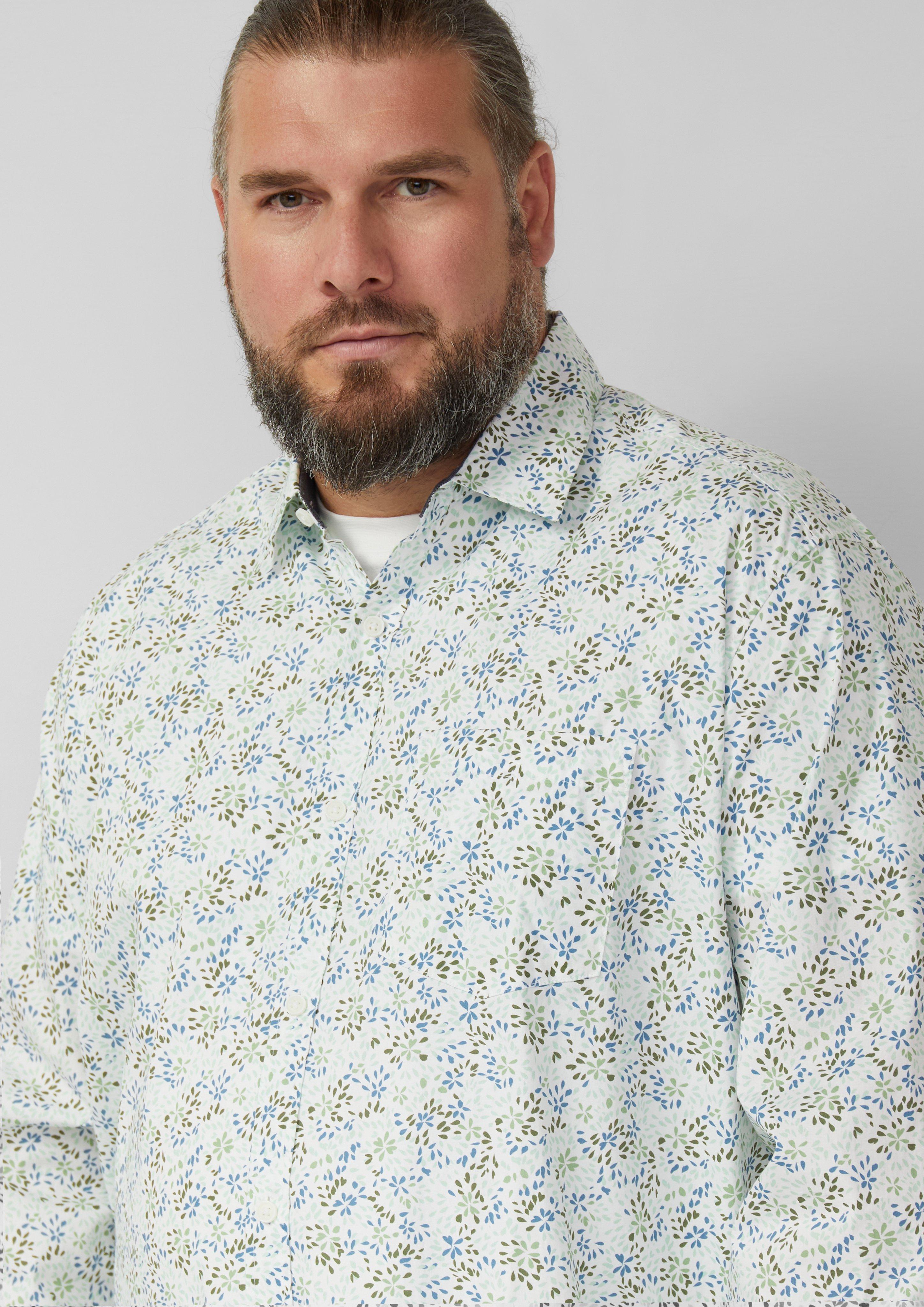 Slim Fit: Langarmhemd mit All-over-Print und Kentkragen