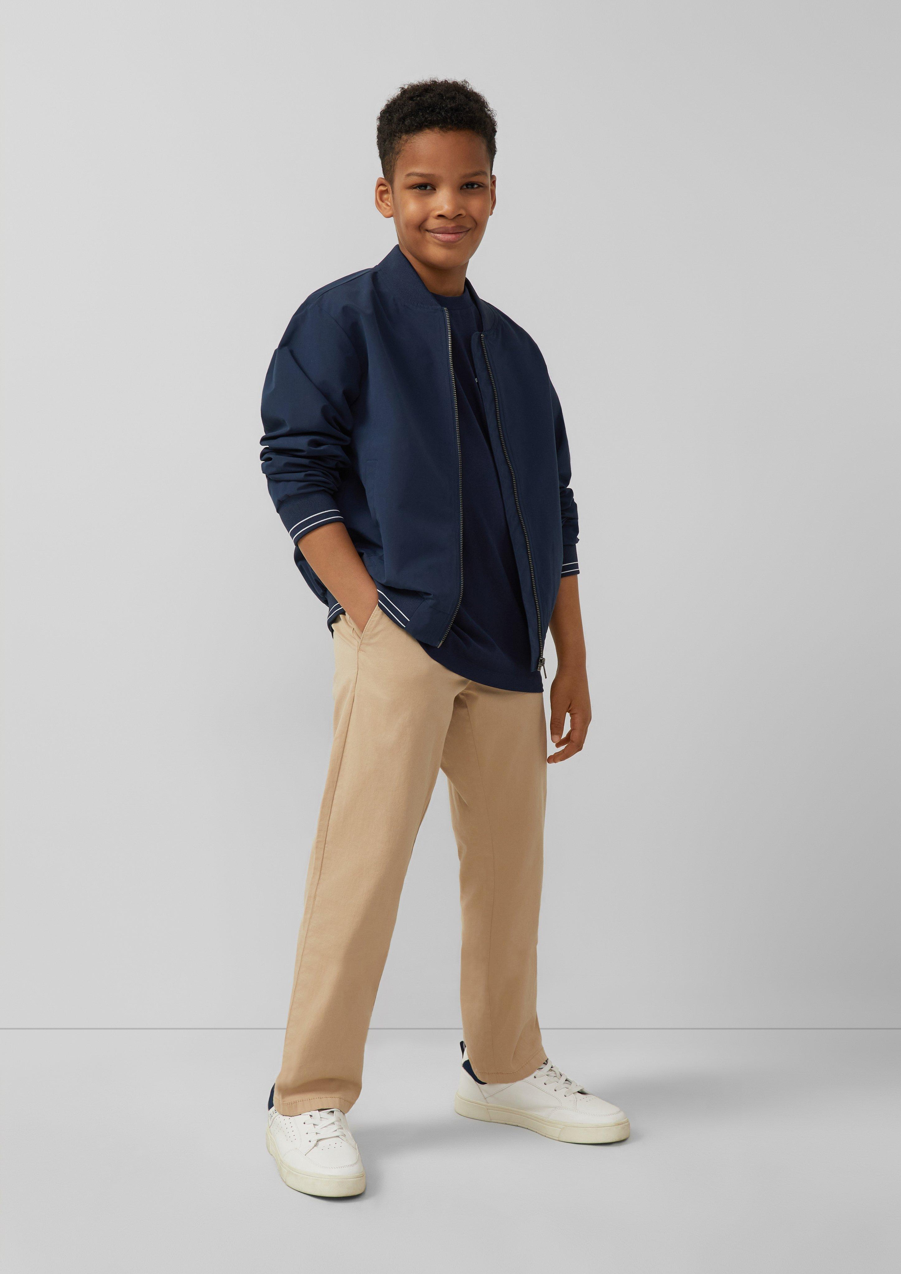 Koszulka w kolorze 5952, 7253, 0401 & 5604