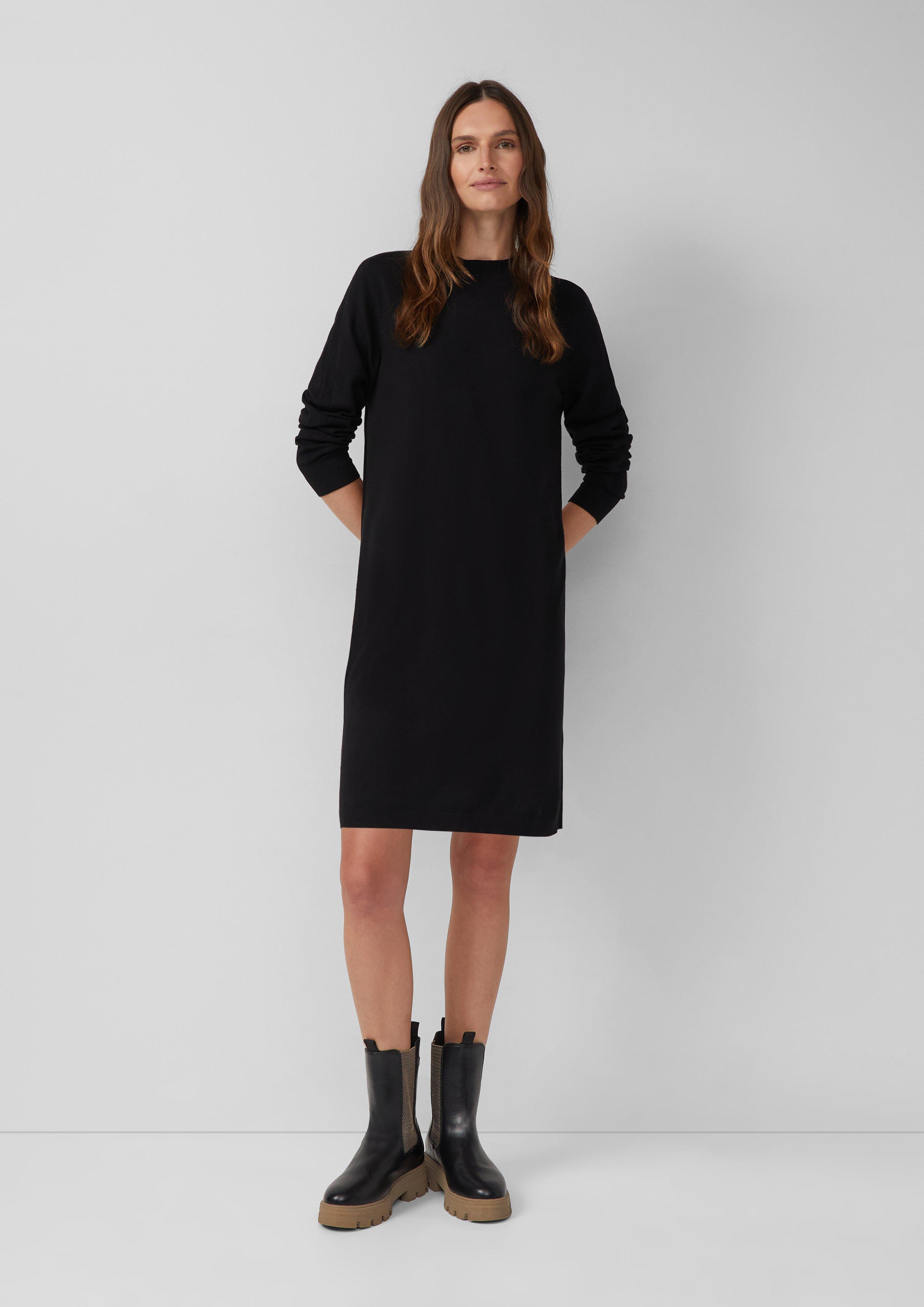 Robe in 9999, 8945, 3902 & 97W3