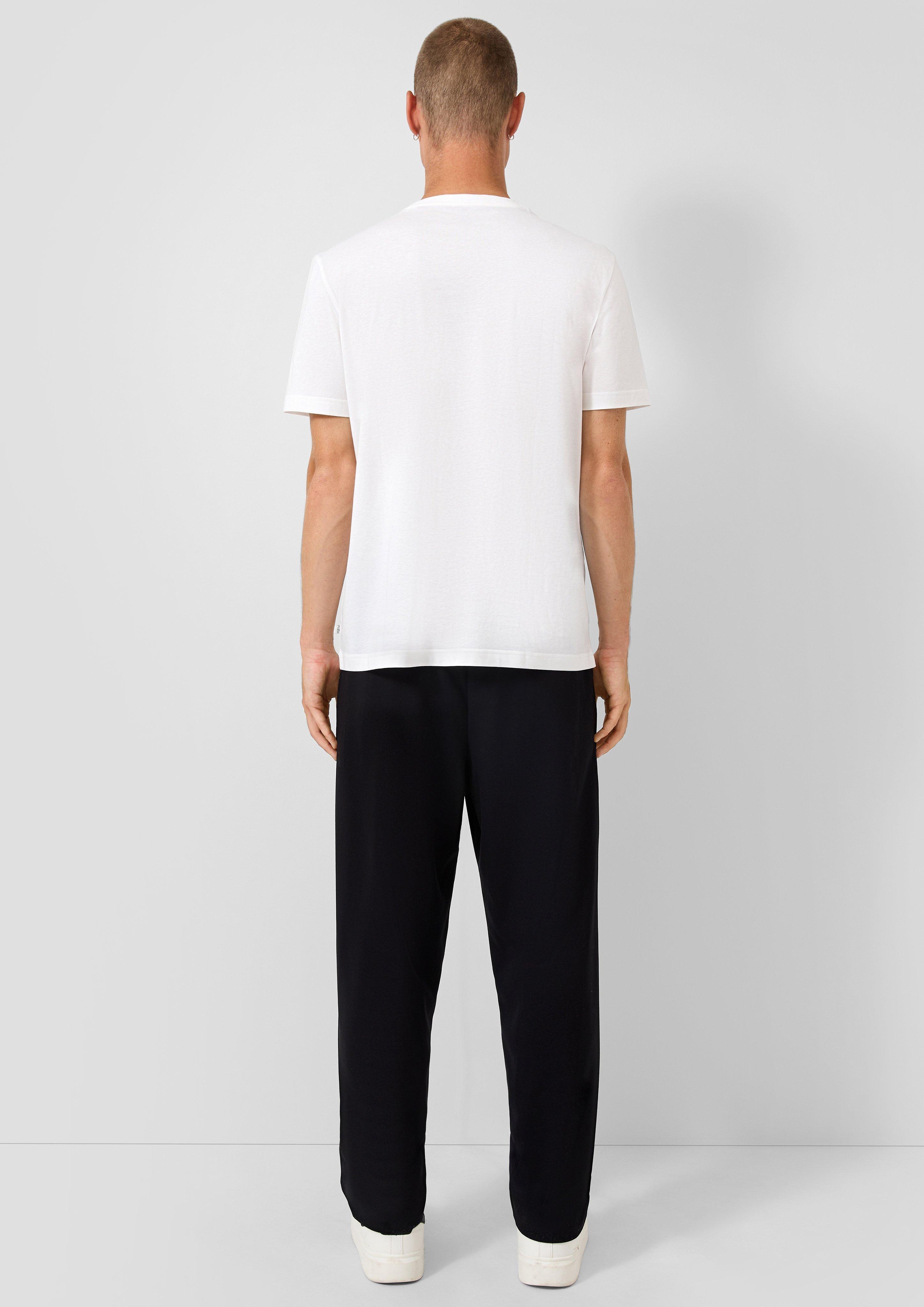 T-shirt in 0210, 6140 & 9999