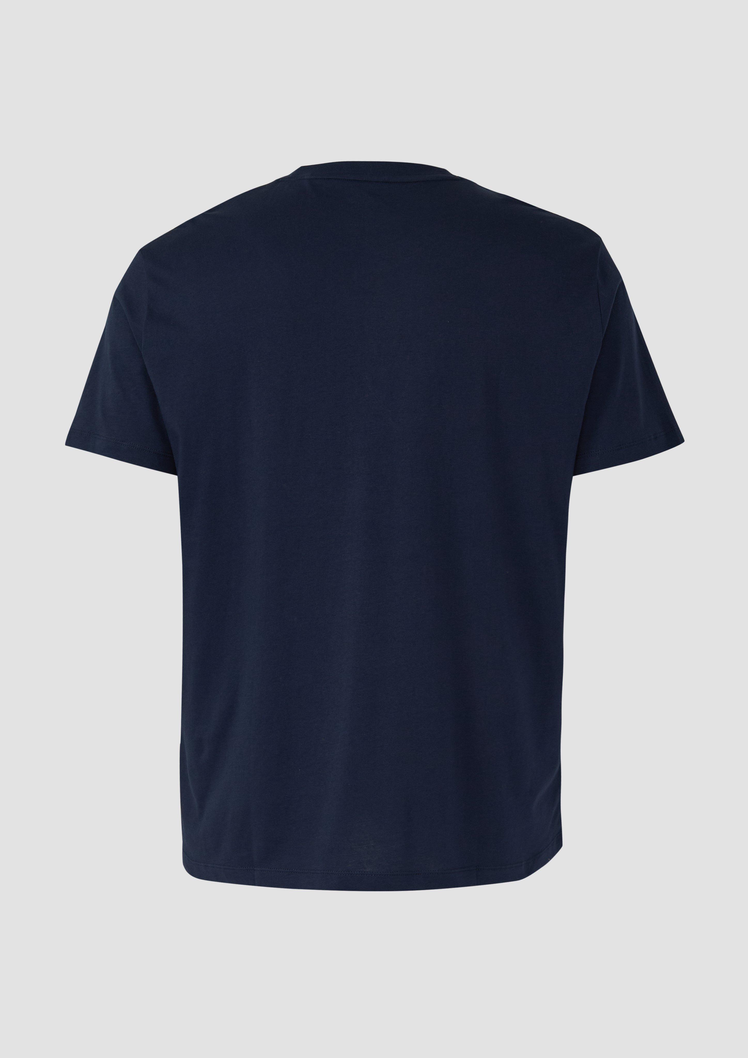 T-Shirt in 59D2, 66D1 & 02D2