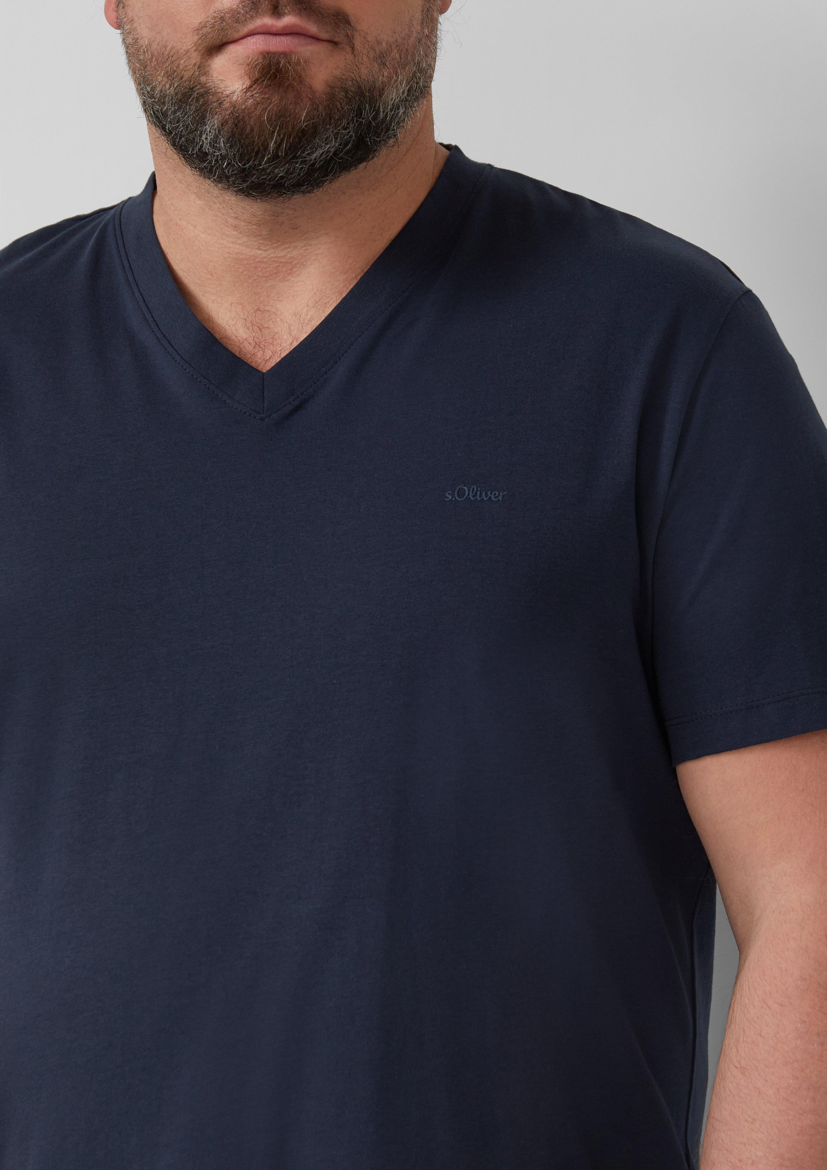 V-Ausschnitt T-Shirt aus Baumwolle