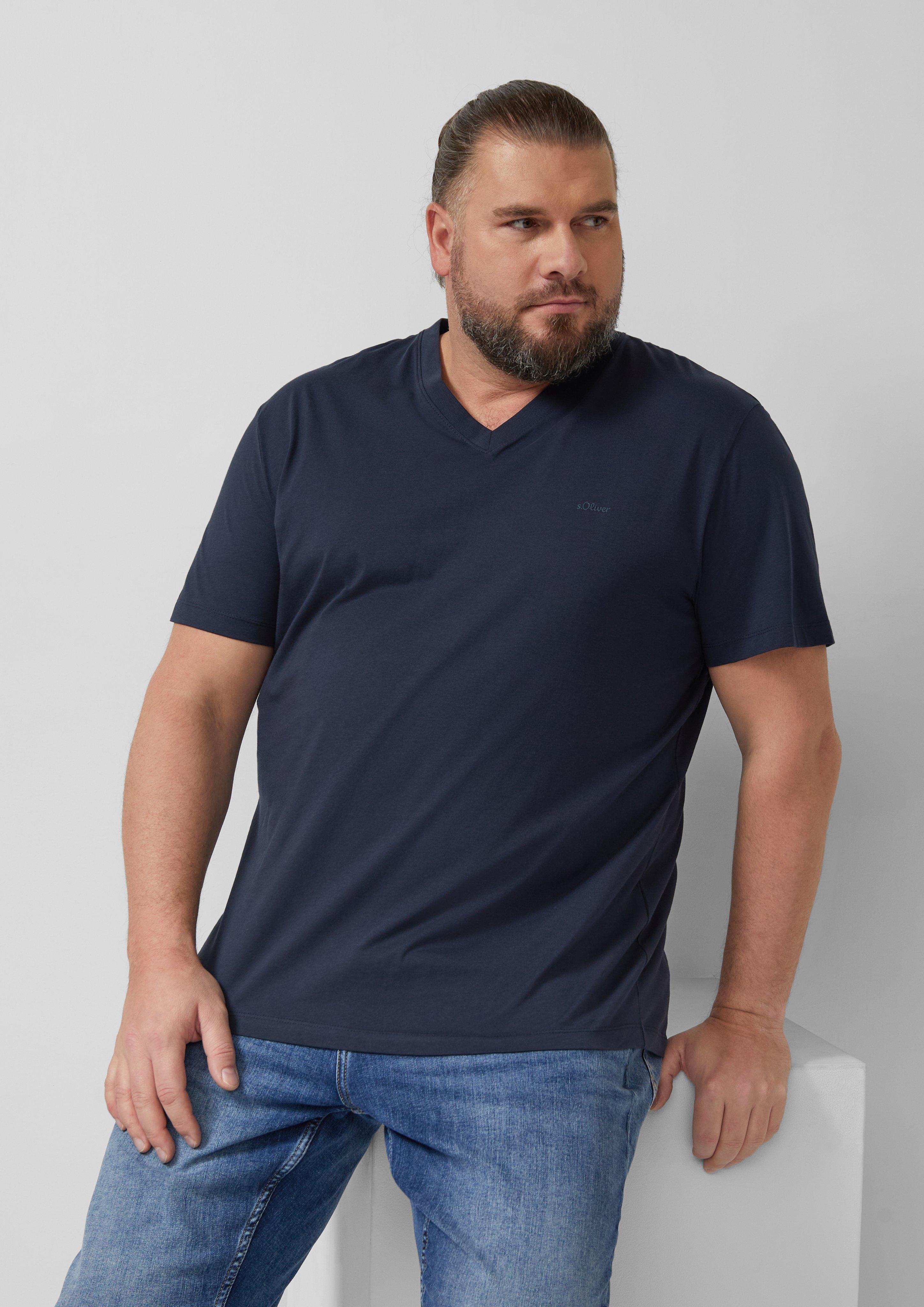 T-shirt in 5978, 7983, 9999, 0100, 6244 & 6122