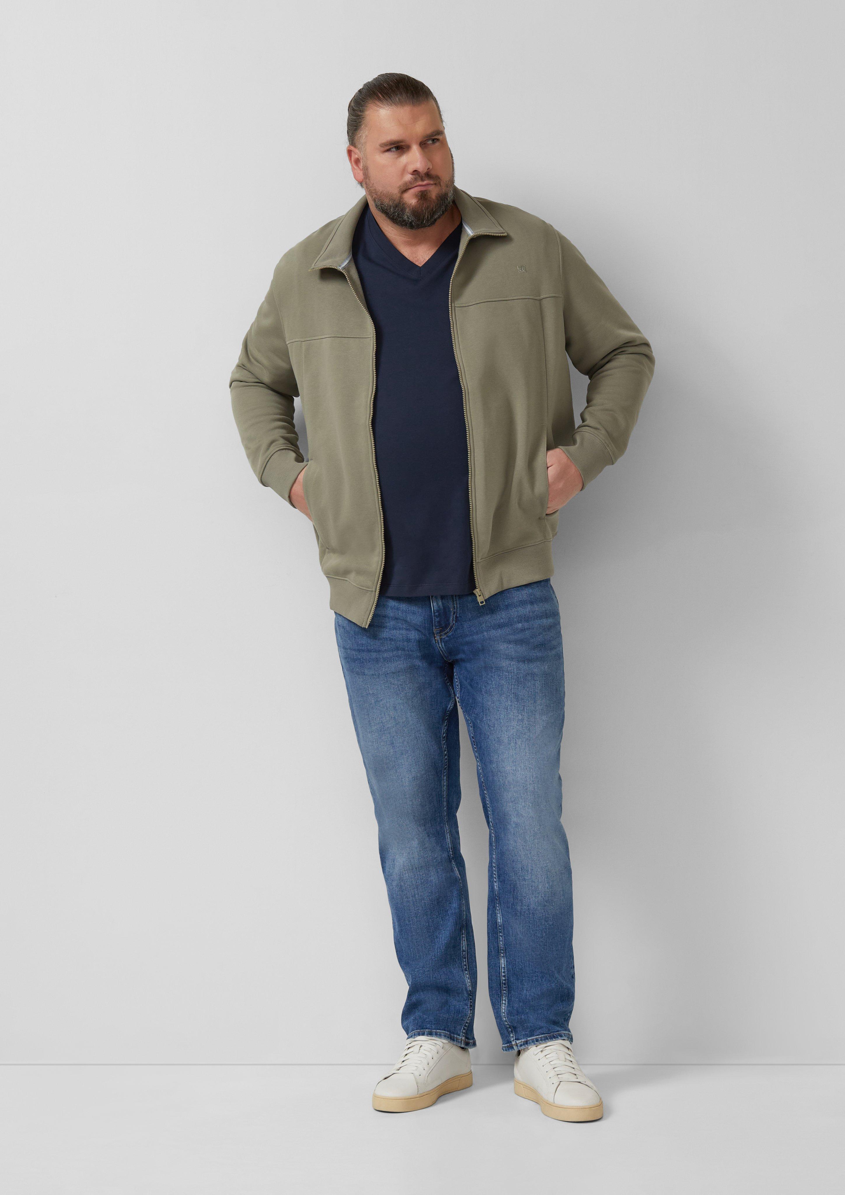 T-shirt in 5978, 7983, 9999, 0100, 6244 & 6122