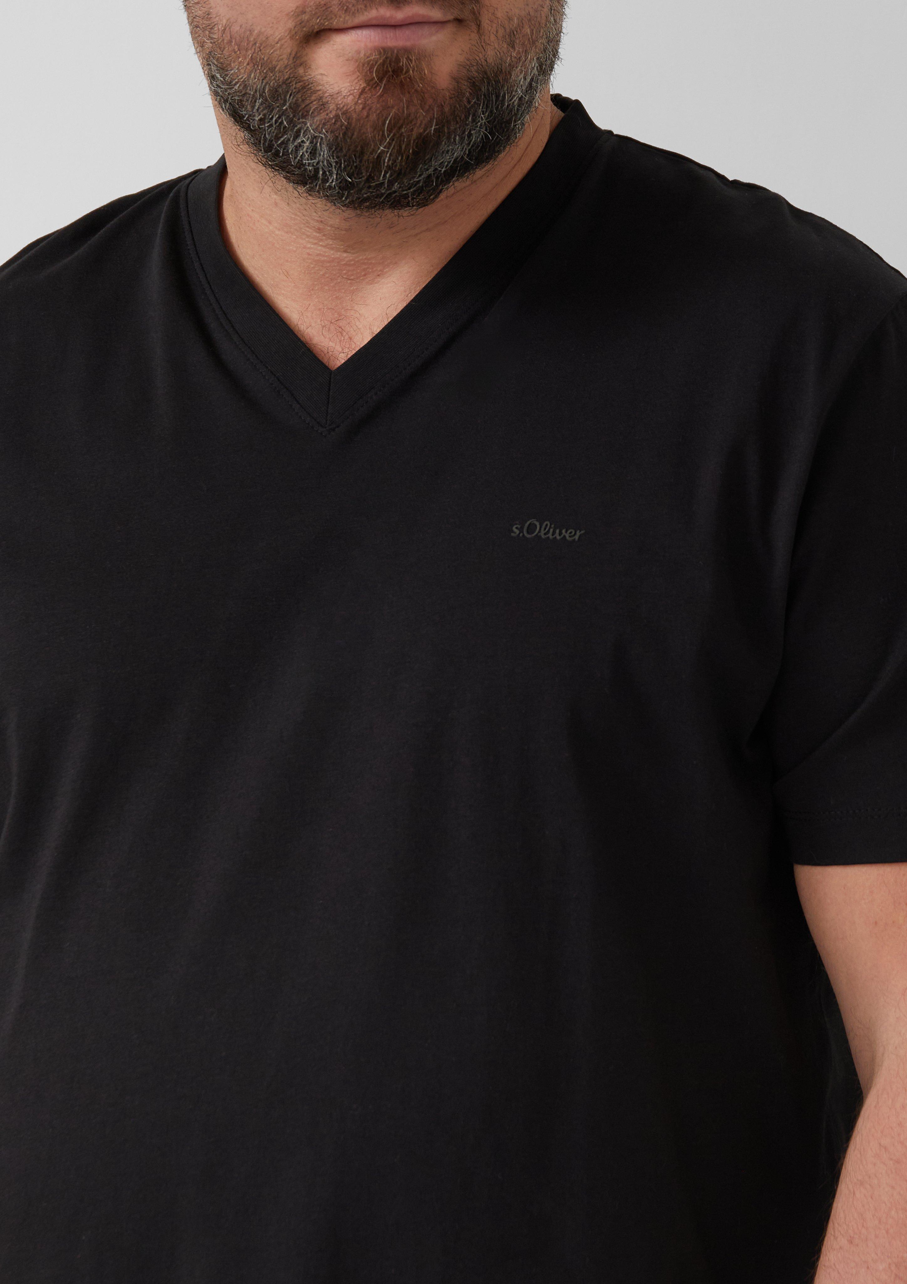 T-shirt in 9999, 7983, 5978, 0100, 6244 & 6122