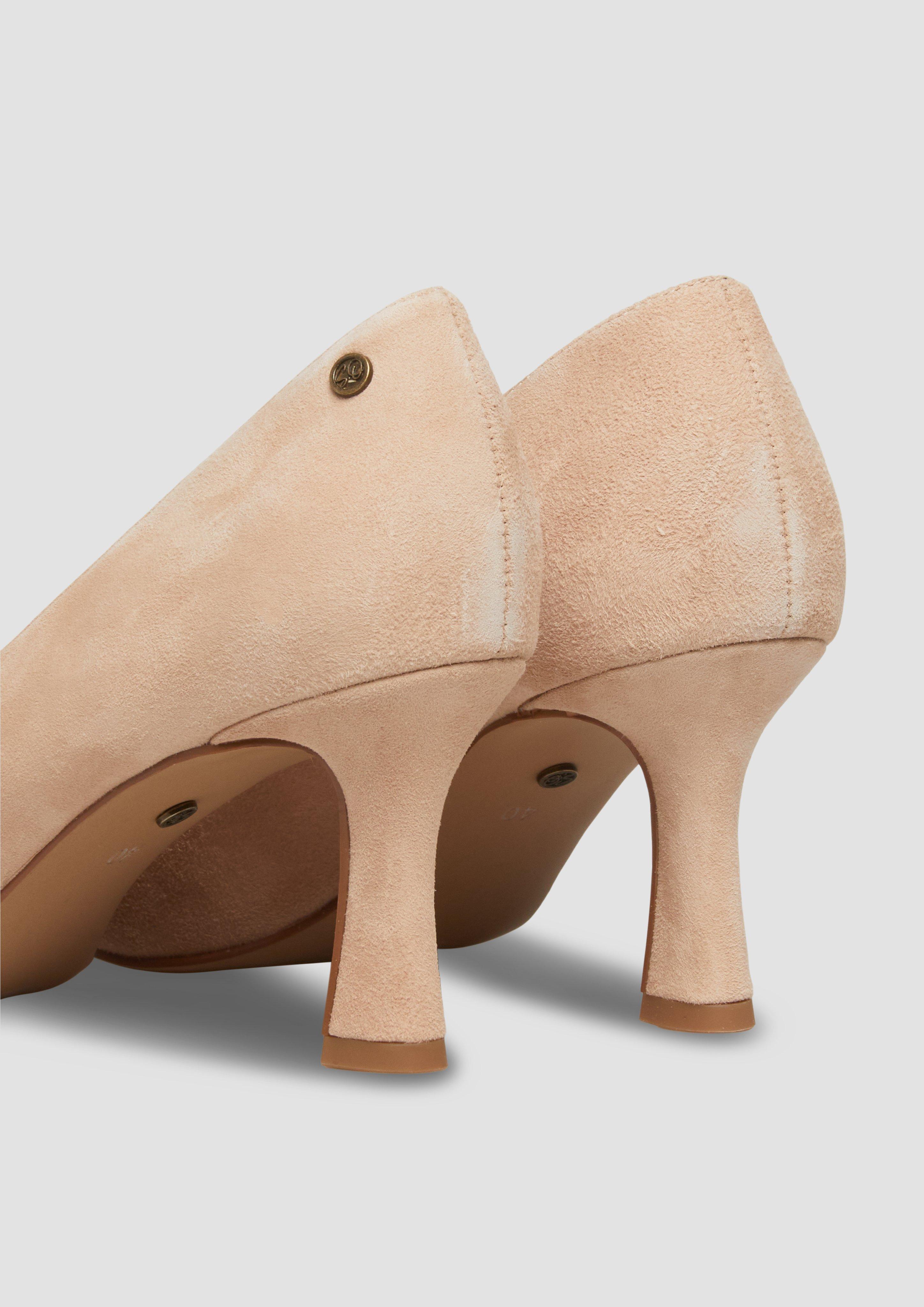 Pumps in 8000 & 9998