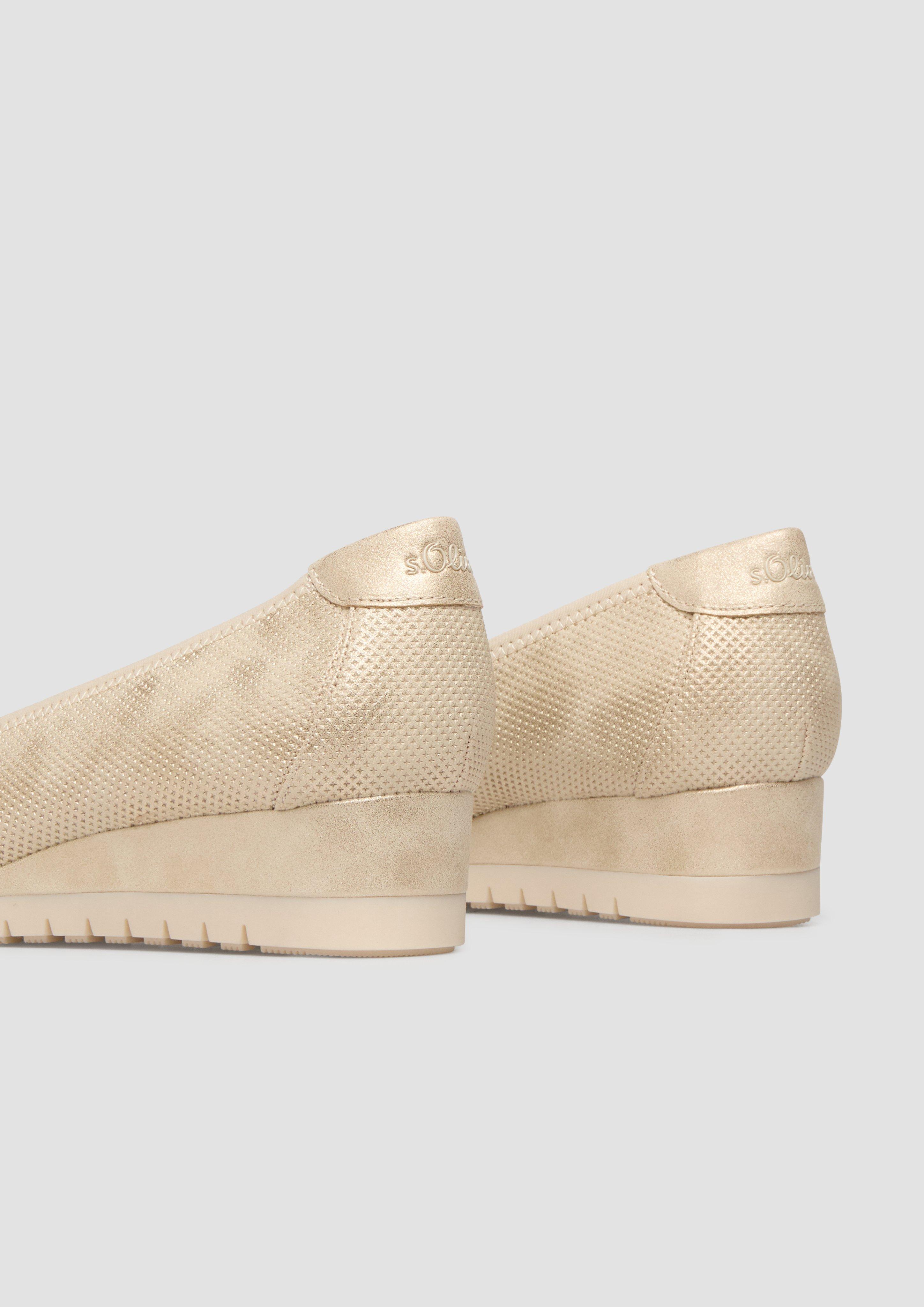 Pumps in 0031 & 9999