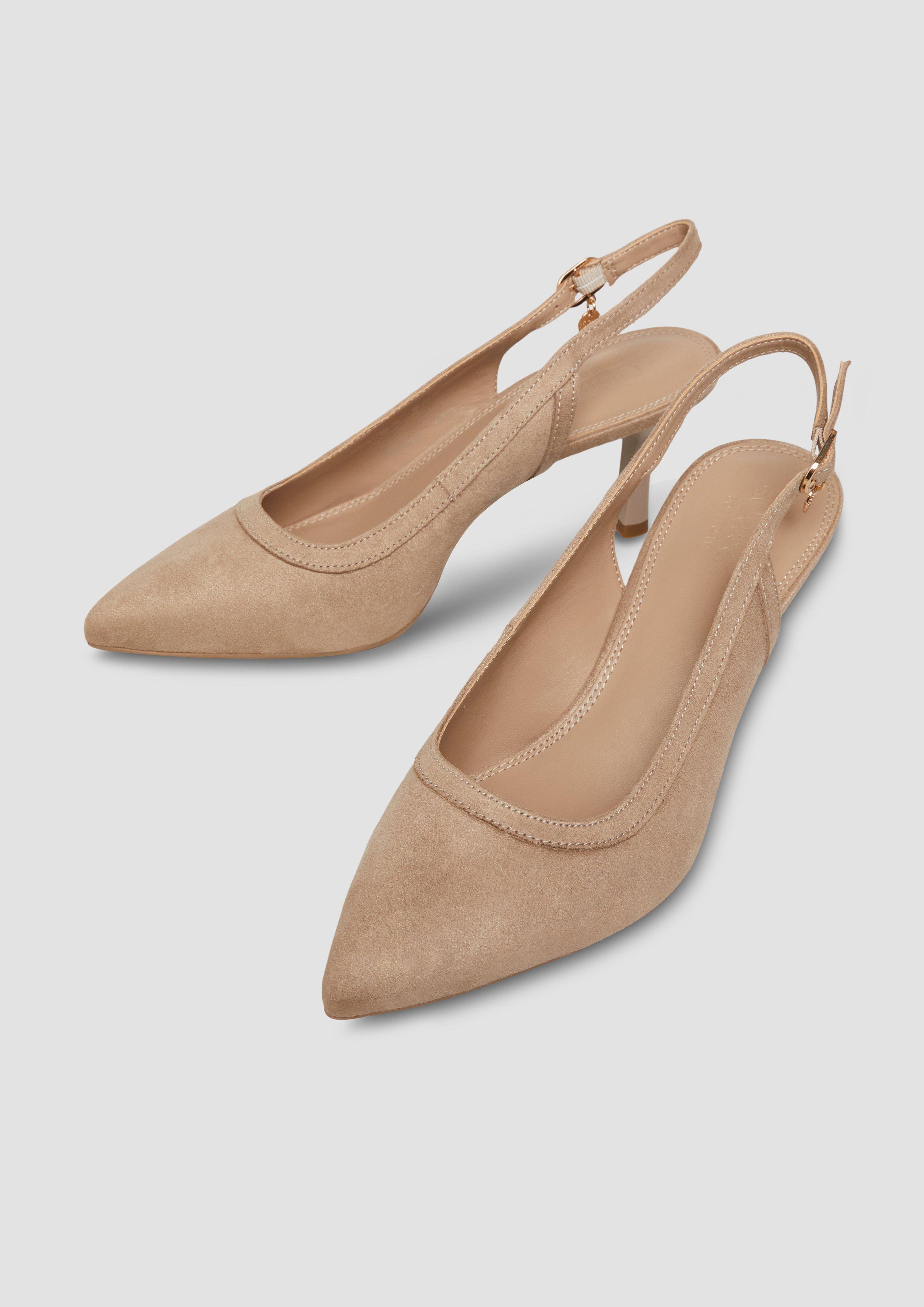 Pumps in 8307, 9999 & 0030