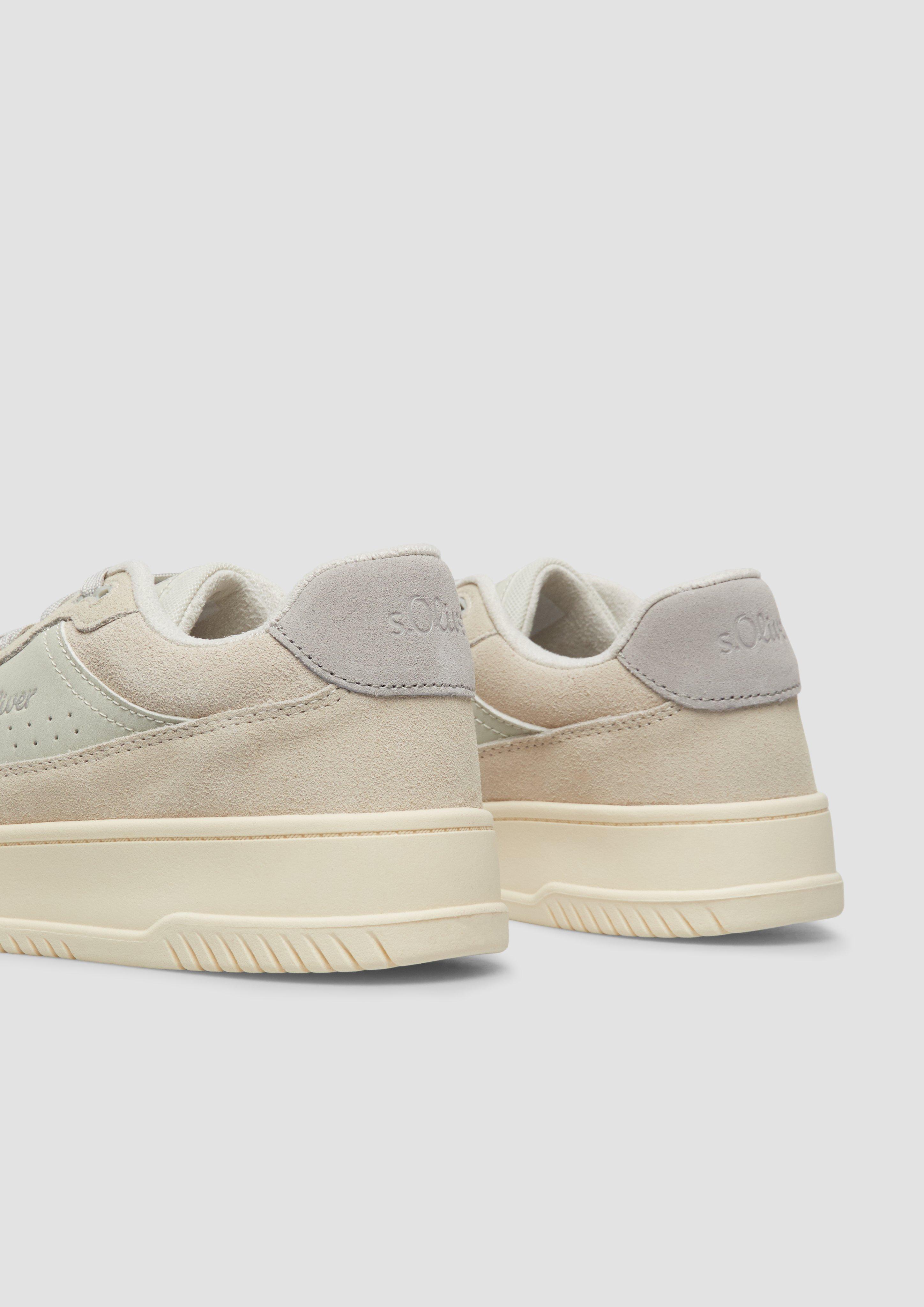 Sneaker in 95D0 & 41D1