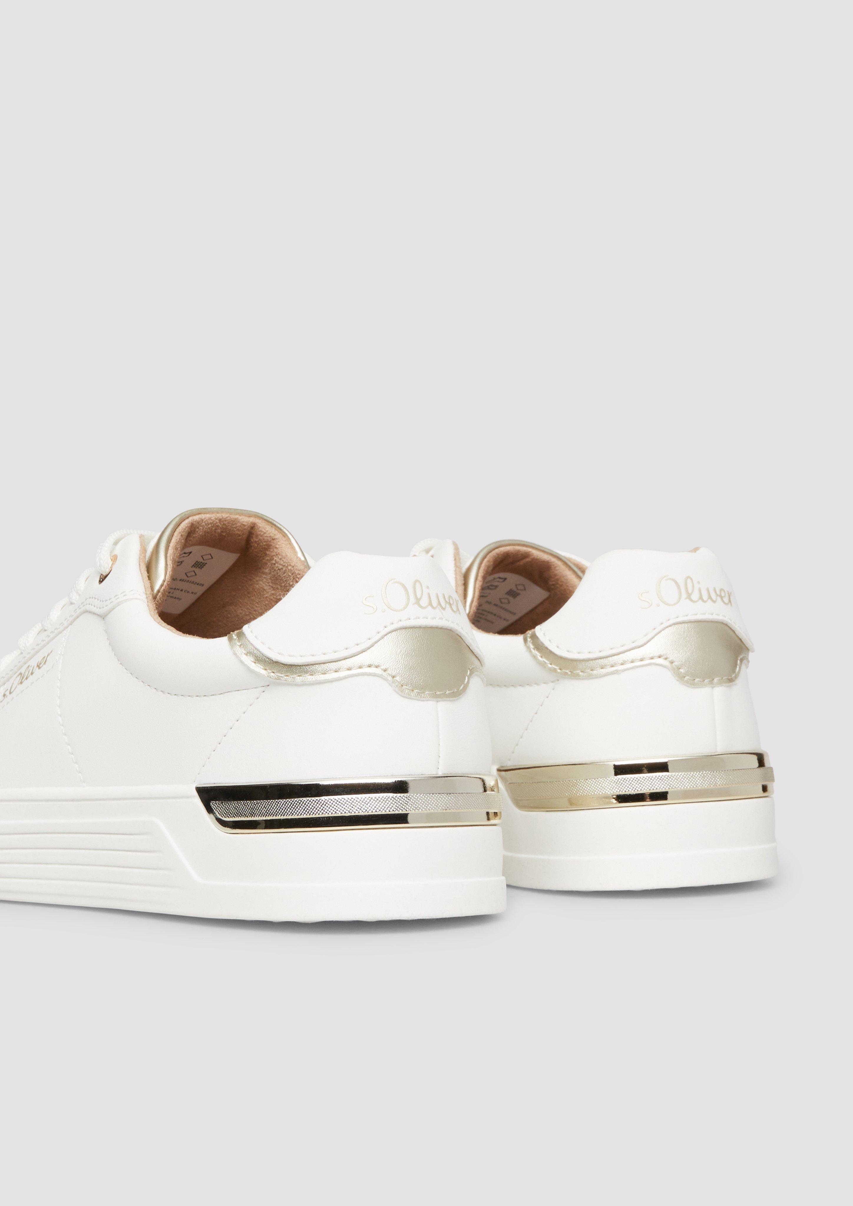 Sneaker in 01E9 & 81D9