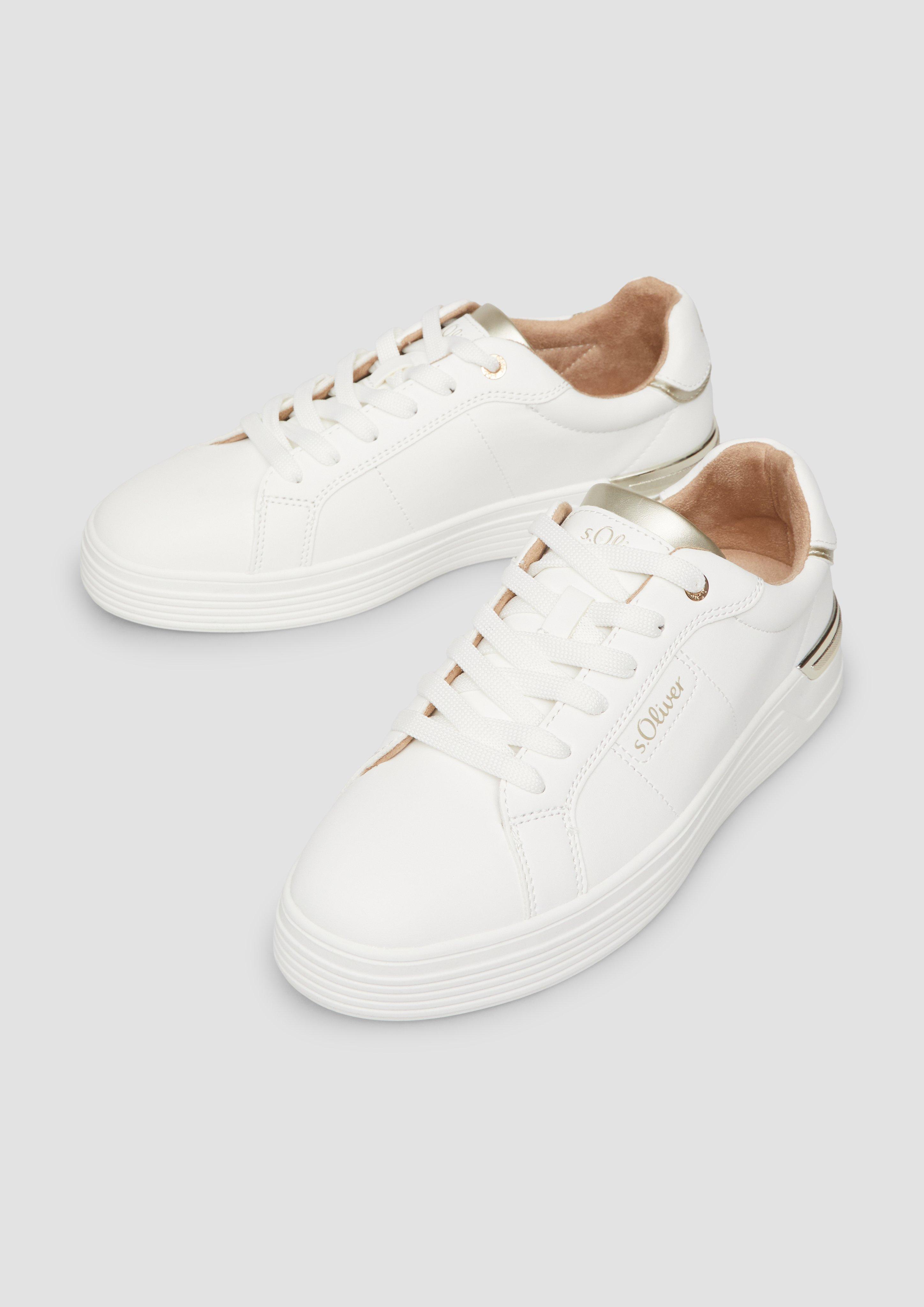 Sneaker in 01E9 & 81D9