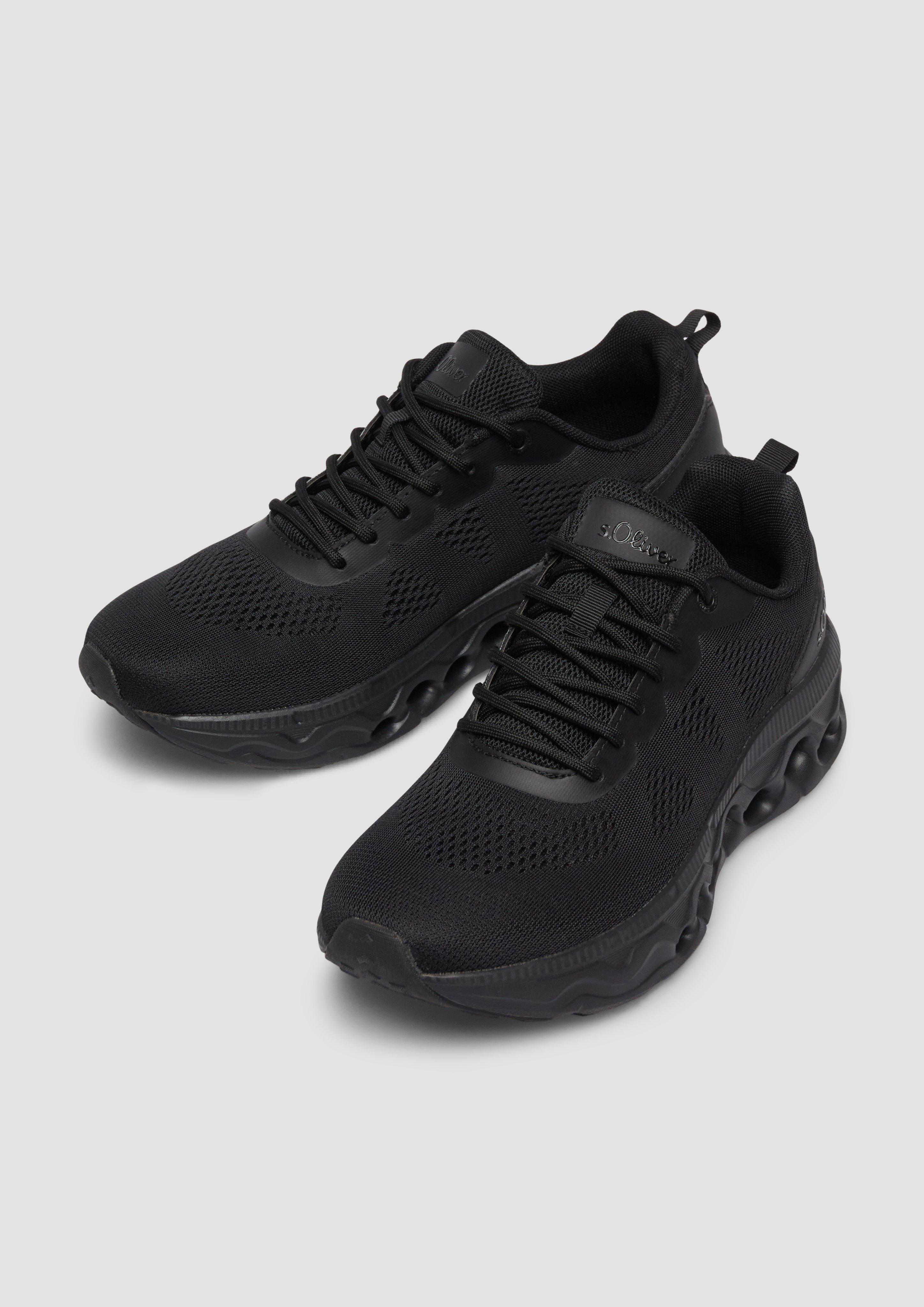 Sneaker in 9999 & 0100