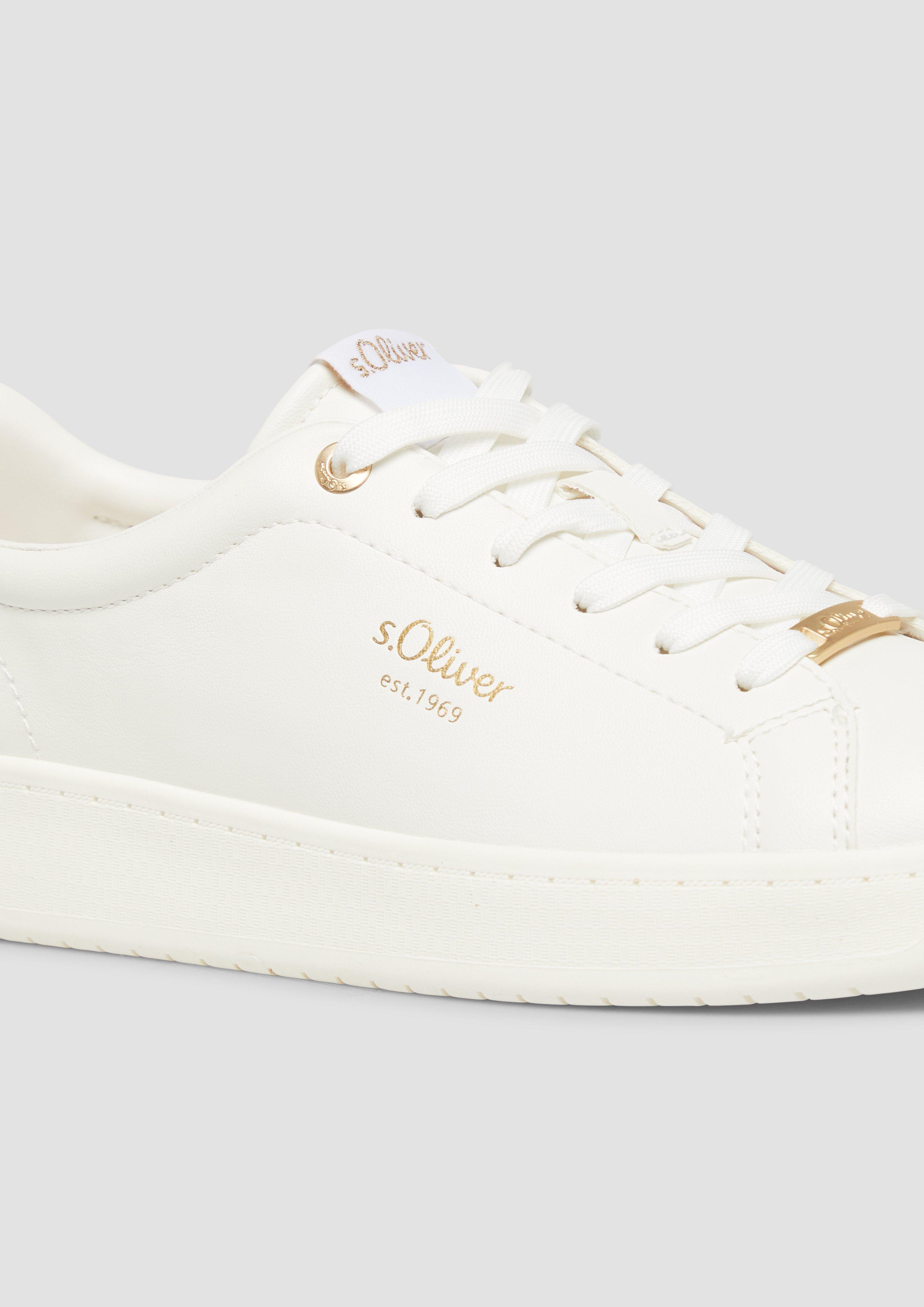 Baskets in 0100 & 01E7