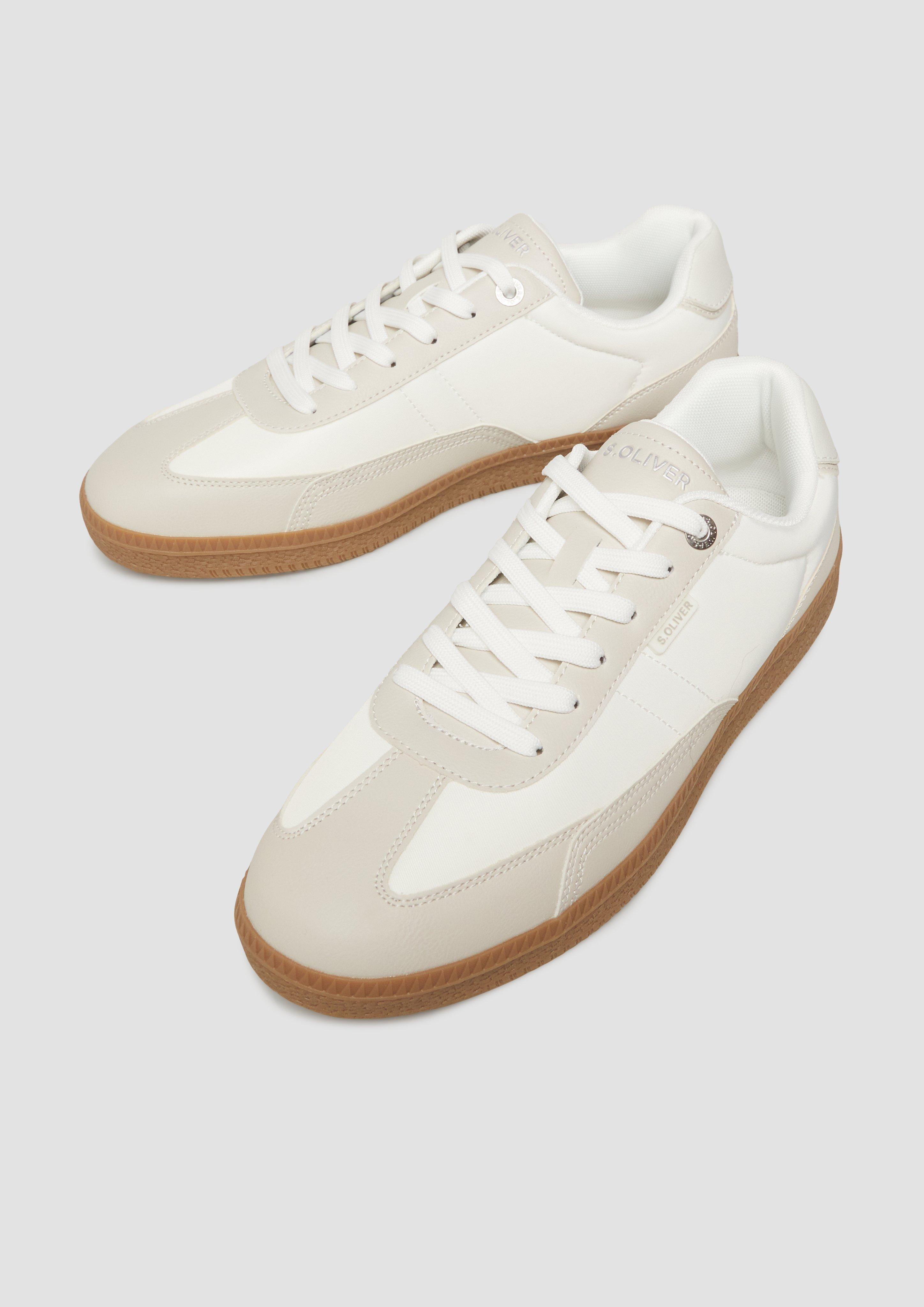 Sneaker in 01E4 & 9999