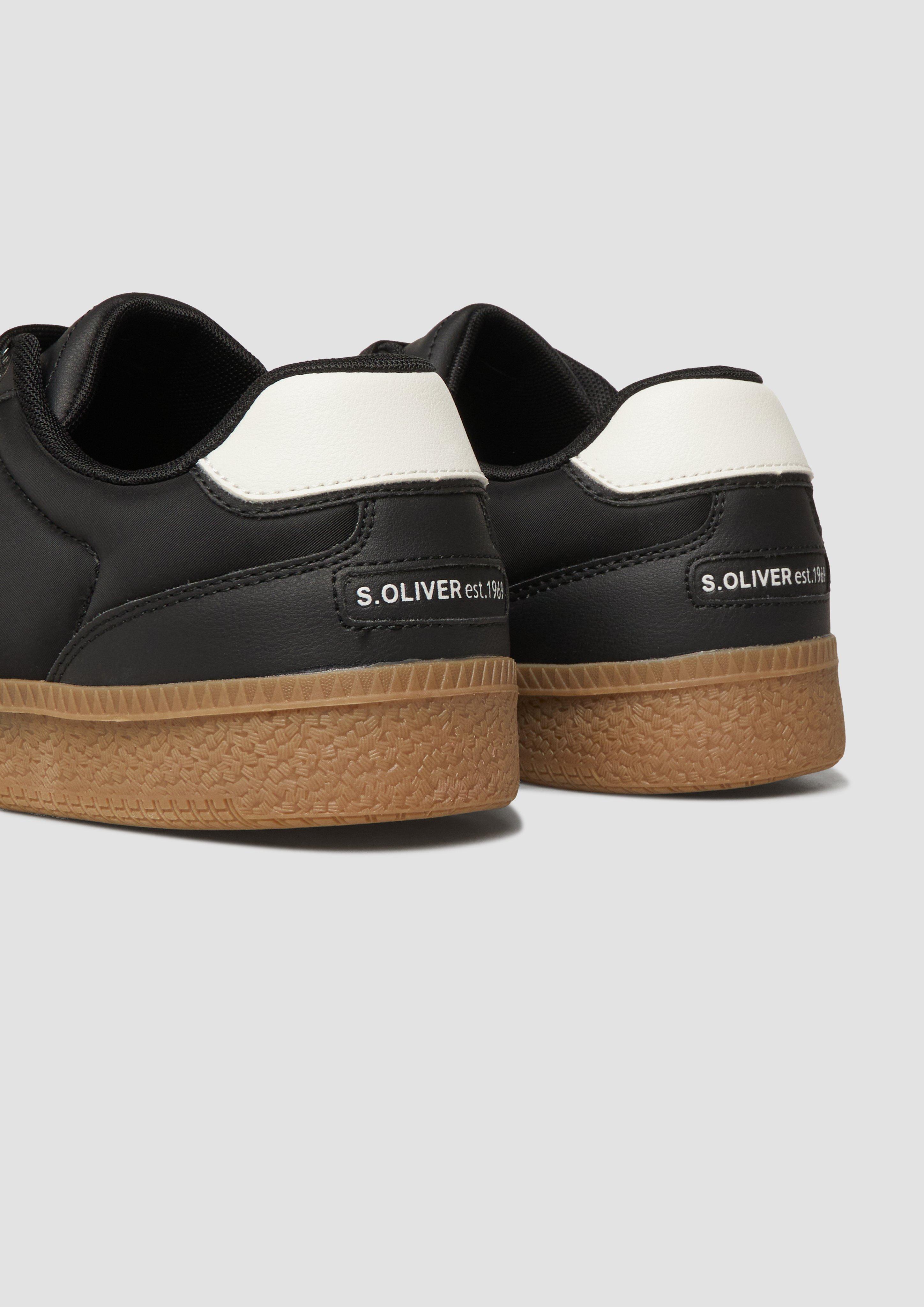 Sneaker in 9999 & 01E4