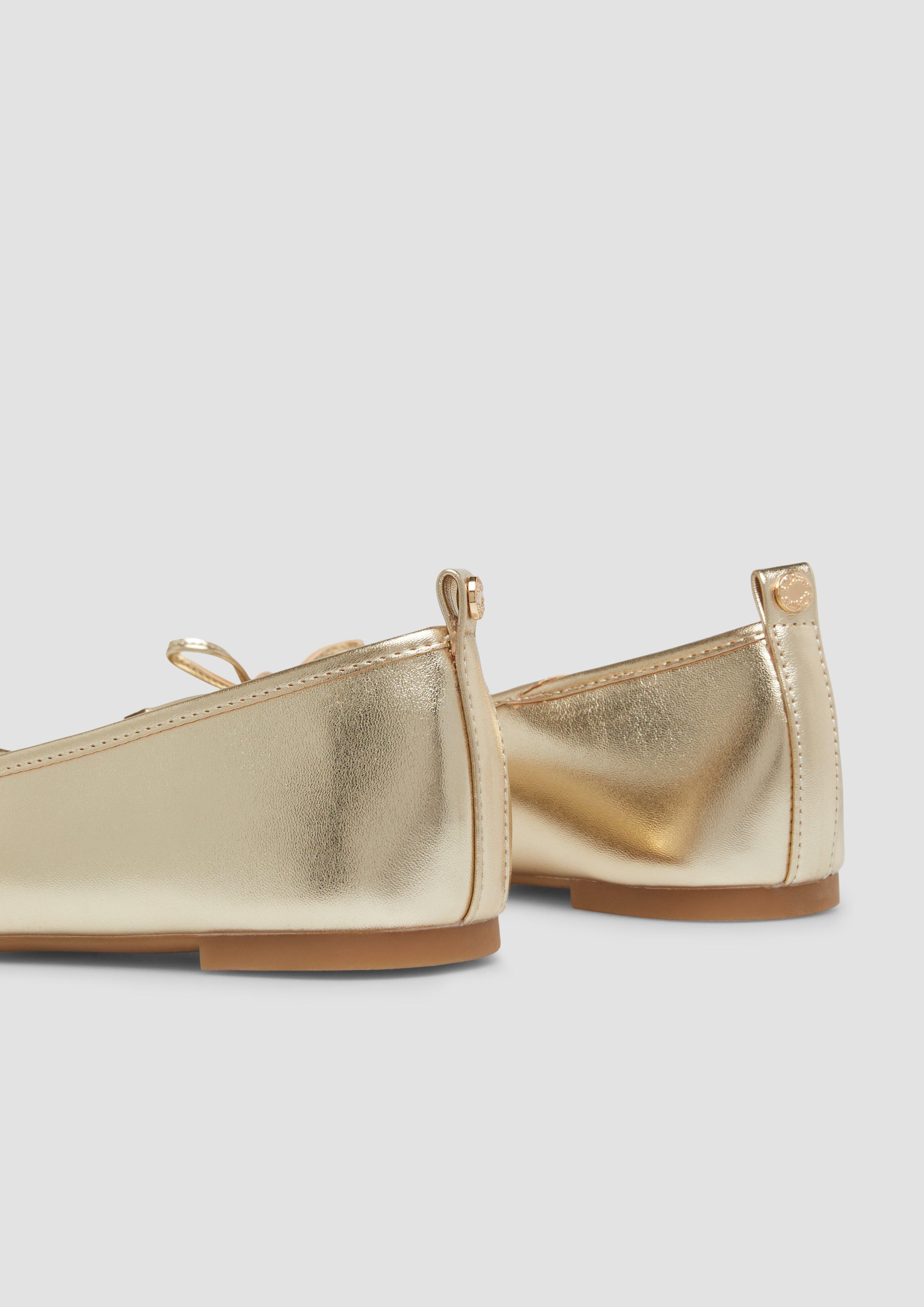 Ballerinas in 0031, 93A1 & 8755