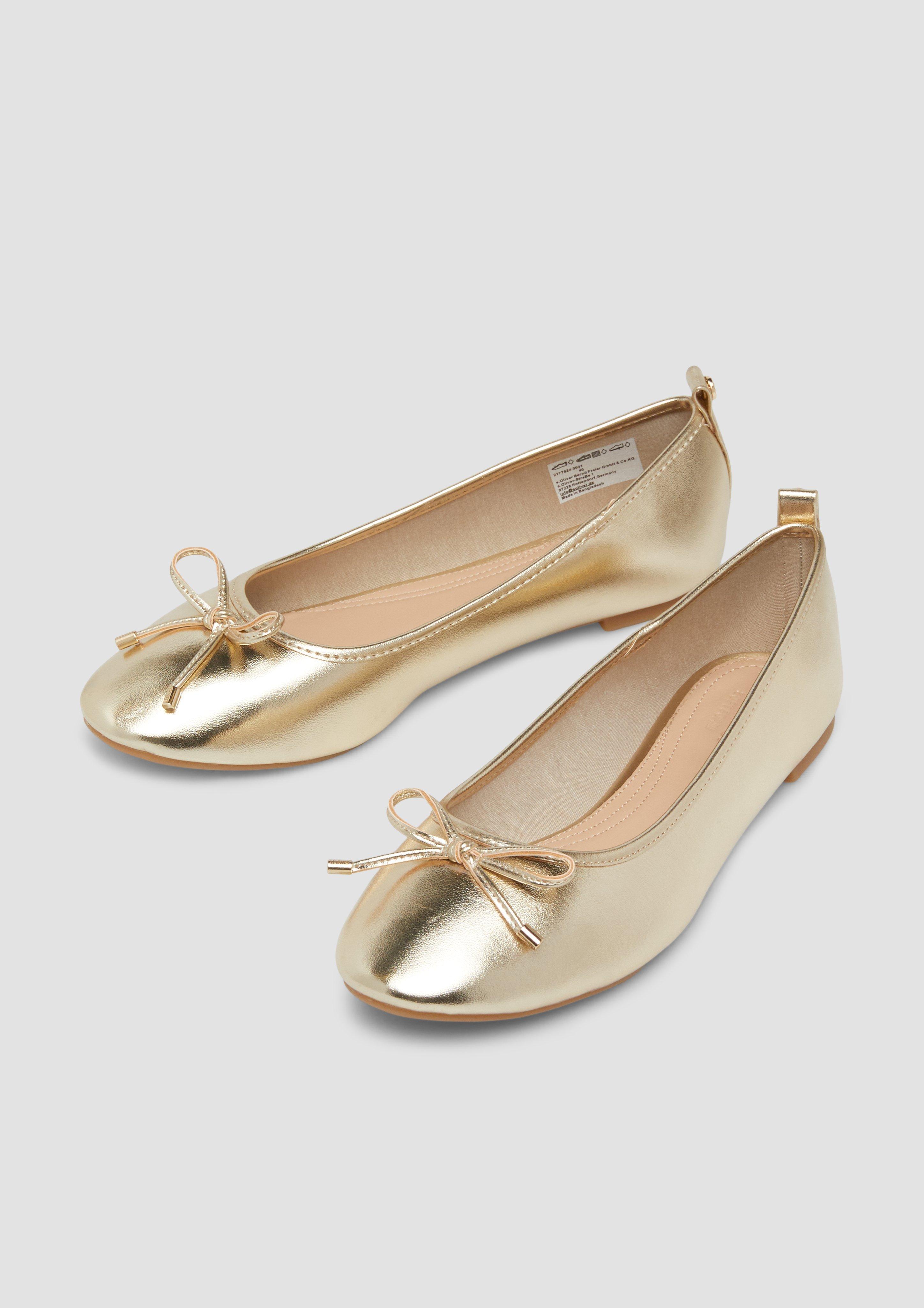 Ballerinas in 0031, 93A1 & 8755