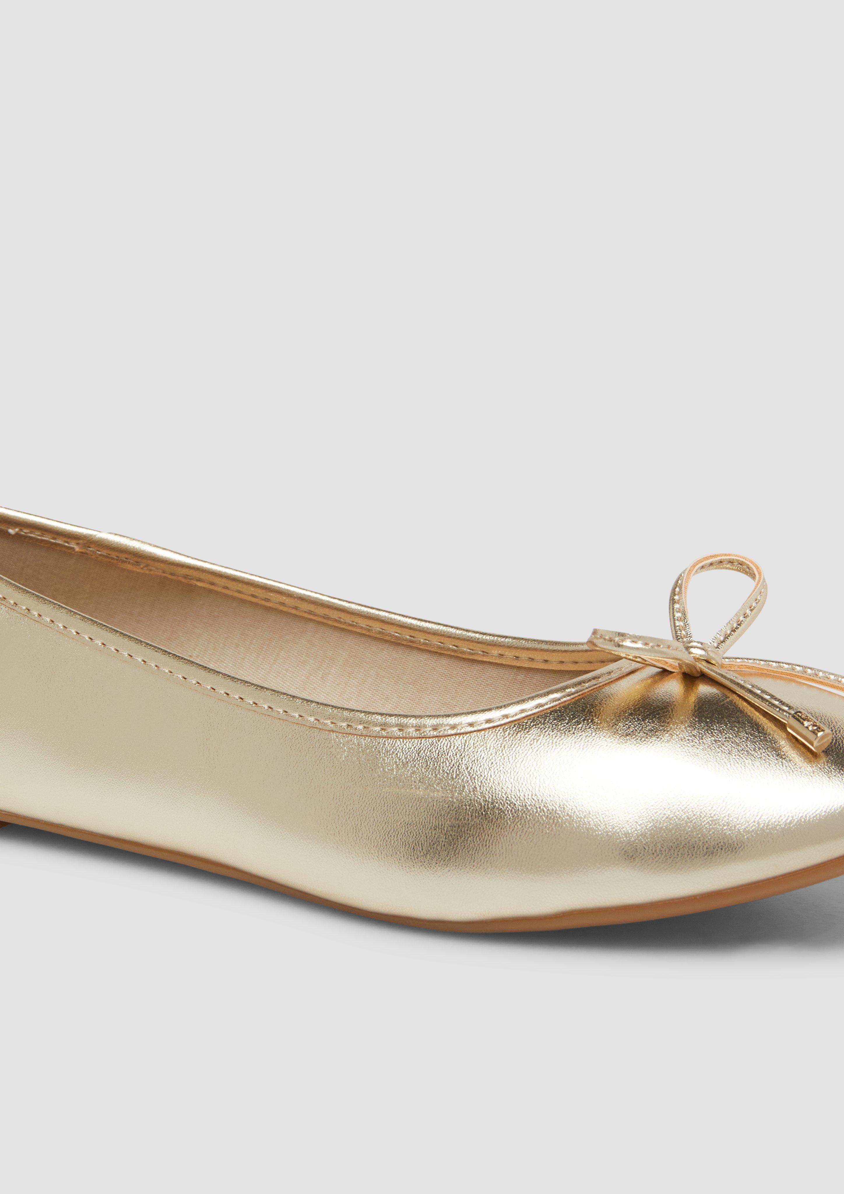 Ballerinas in 0031, 93A1 & 8755